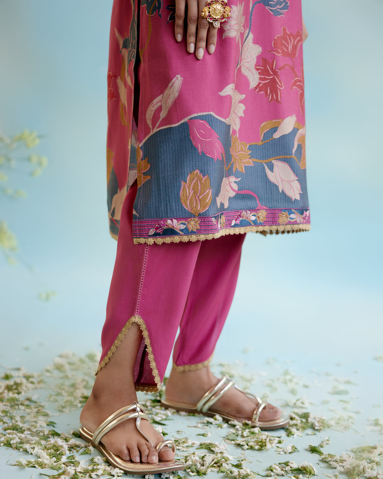 Orchid Pink Printer Kurta with delicate lace detailing with Tulip Pants and Dupatta