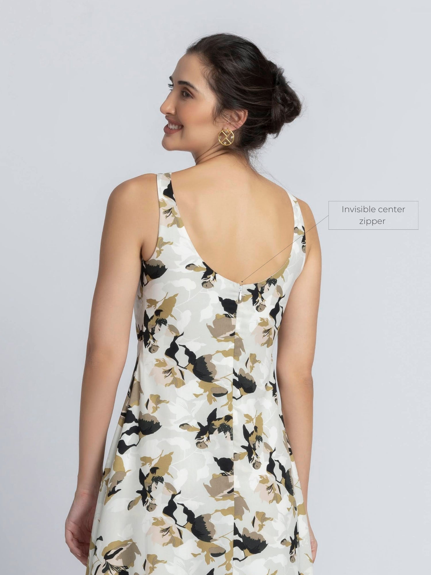 Autumn Romance V Maxi Dress