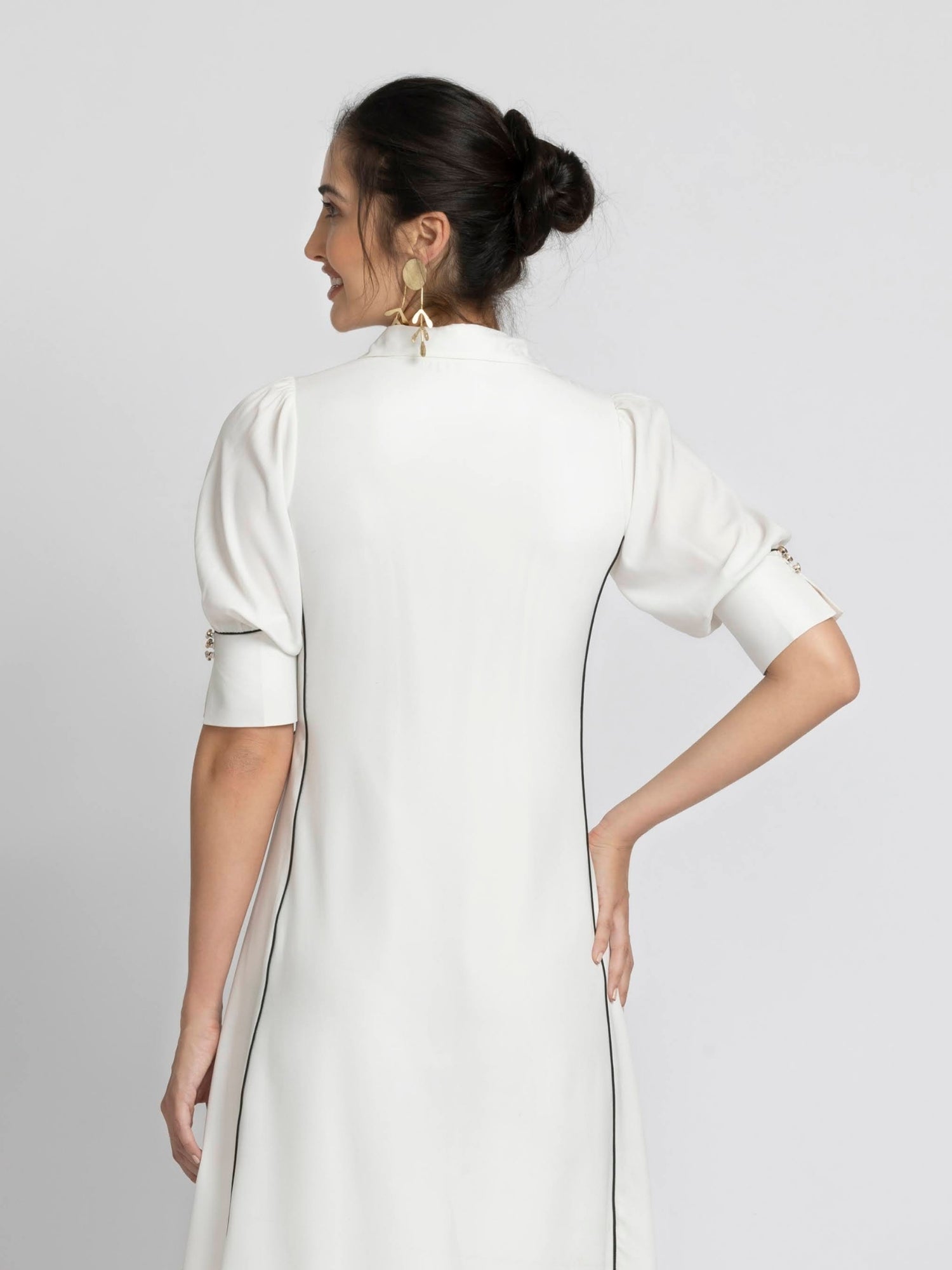 Blanc Elegance Midi Dress