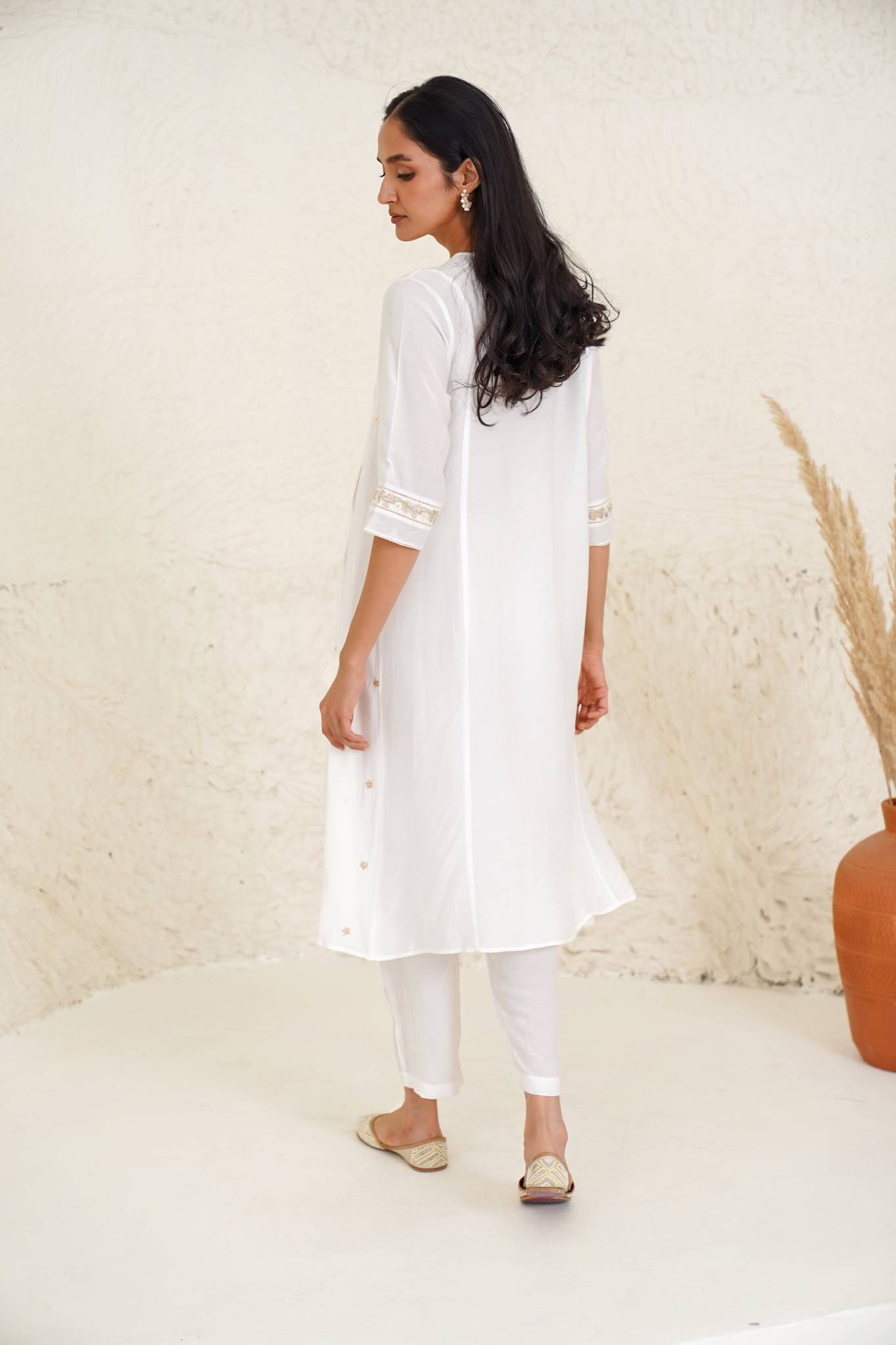 Sheer Daisy Kurta with Narrow Pants- Set of 2