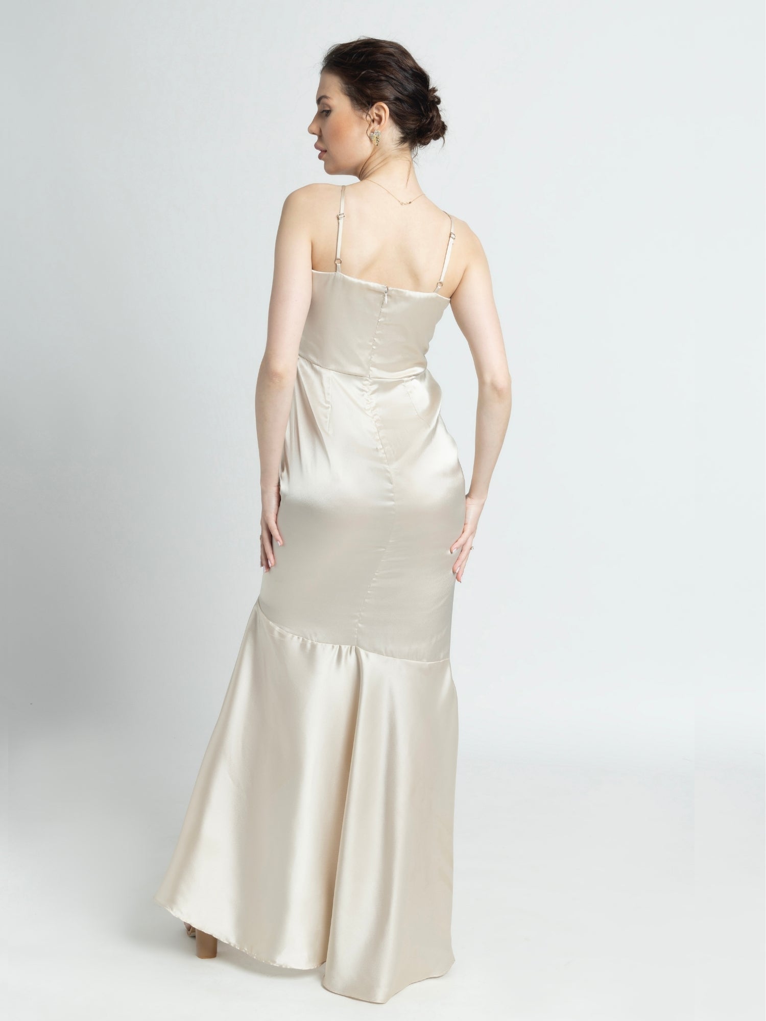 Creamy Flair Maxi Dress