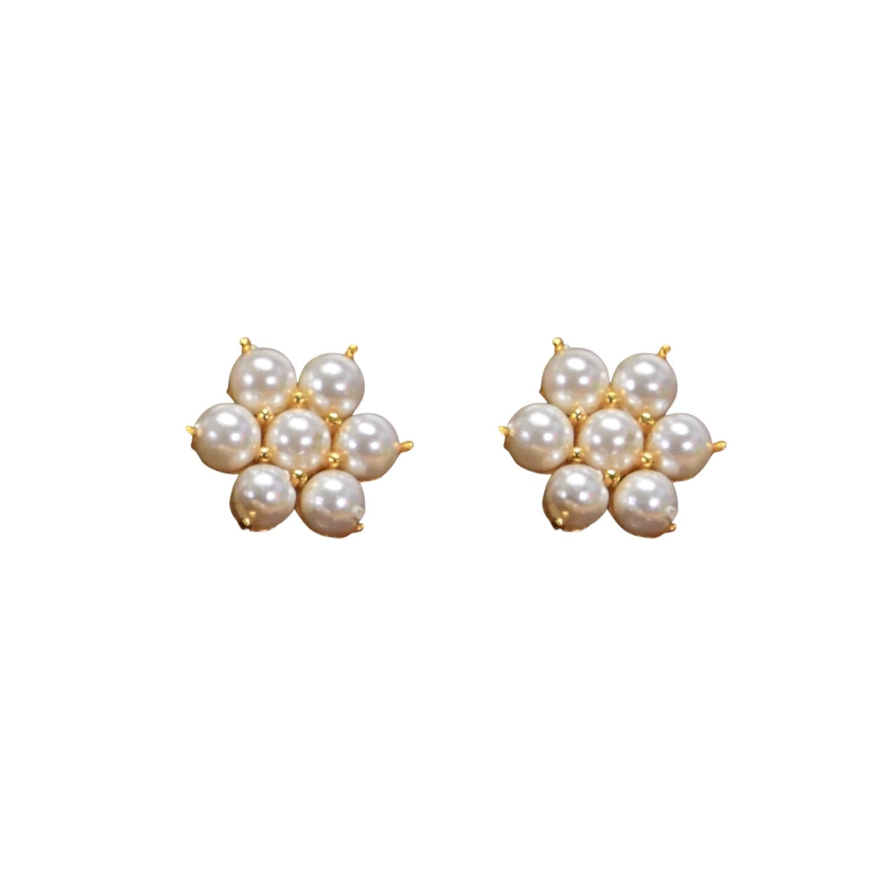 Rosa Pearl Studs