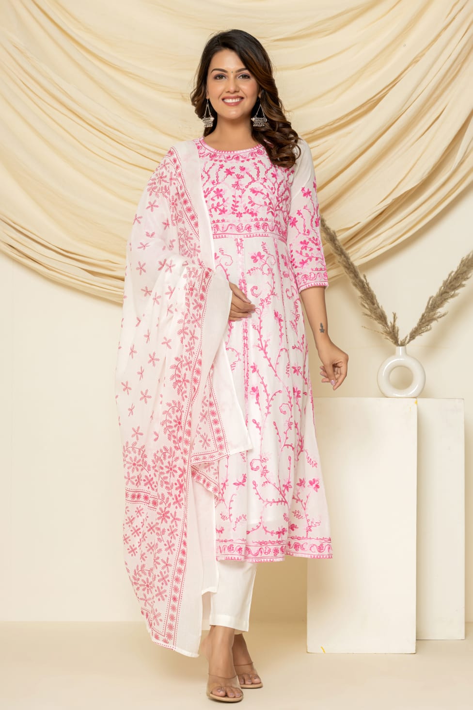 Gulaabi -aari embroidered suit set with pant and dupatta