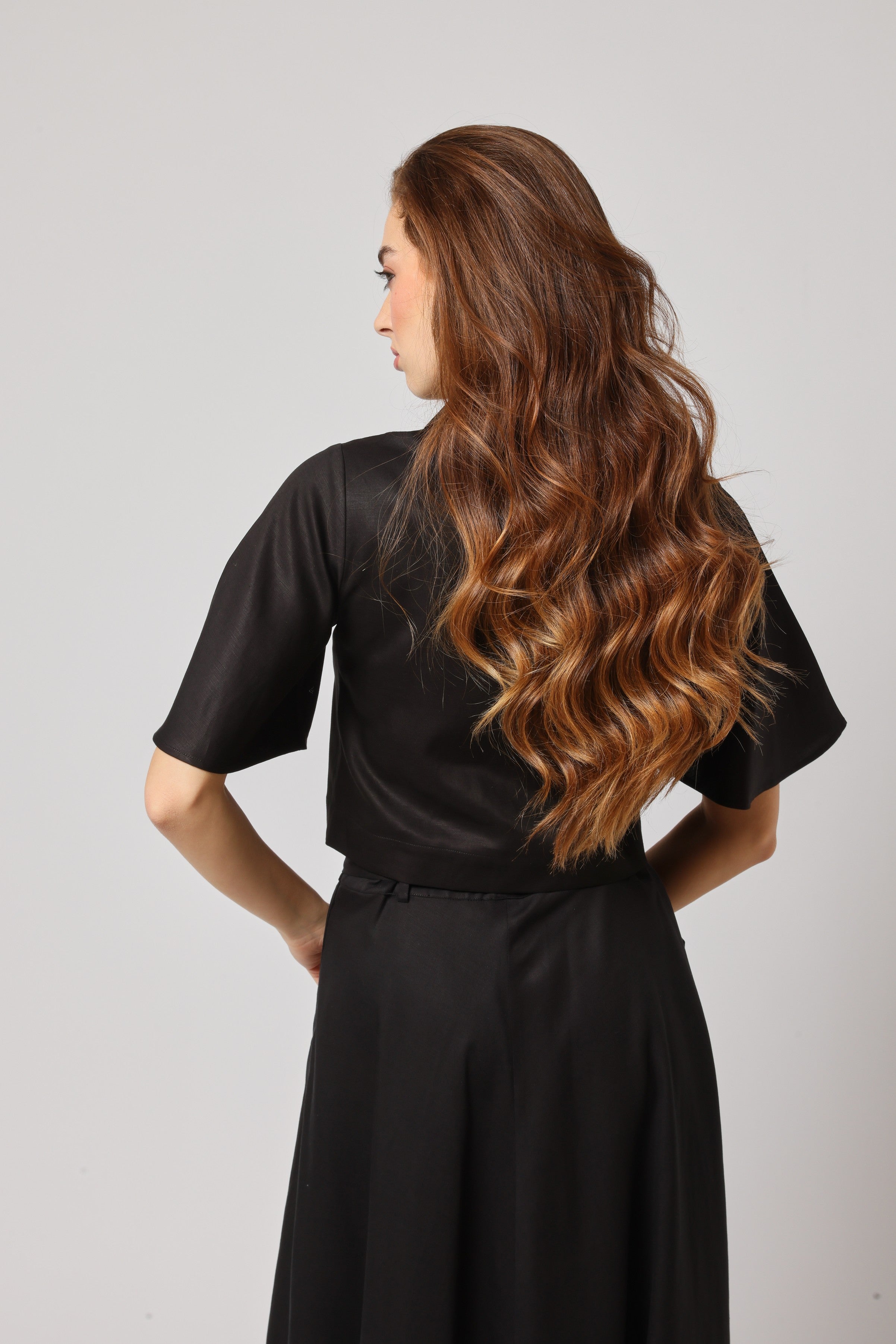 Kahaani Top – A Tale of Timeless Elegance