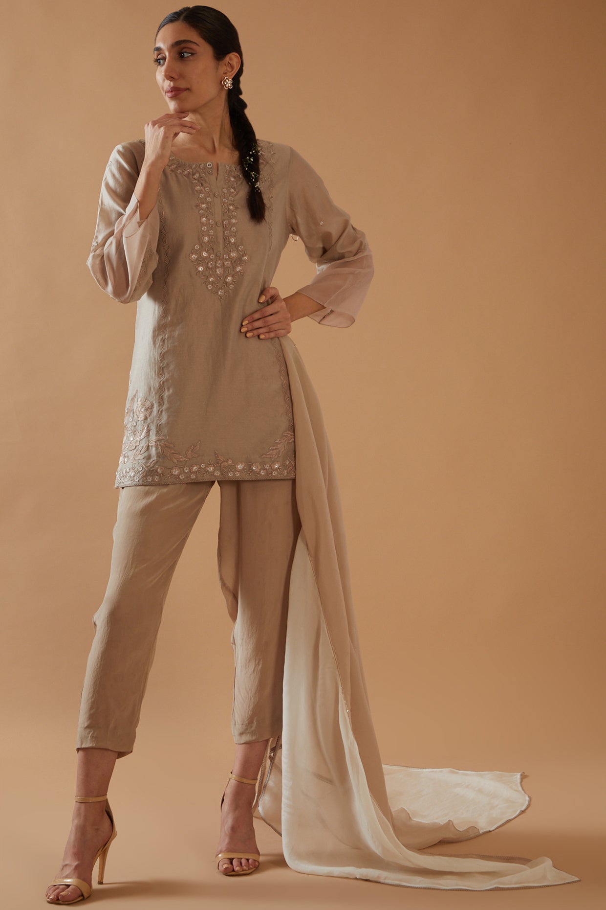 FLORAL RESHAM EMBROIDERED SHORT KURTA SET