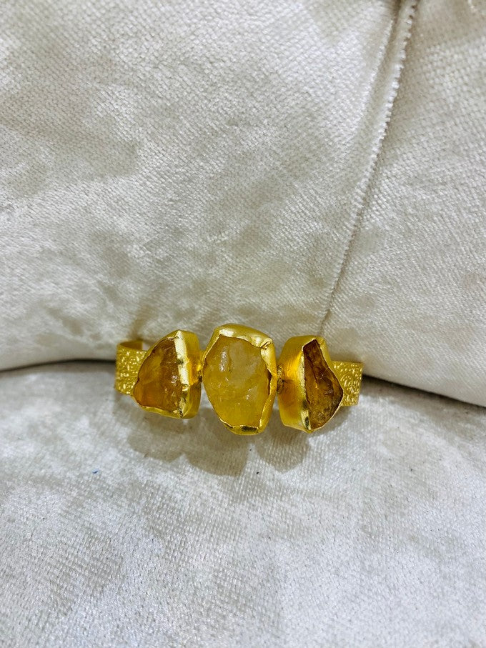 HINT OF CITRINE