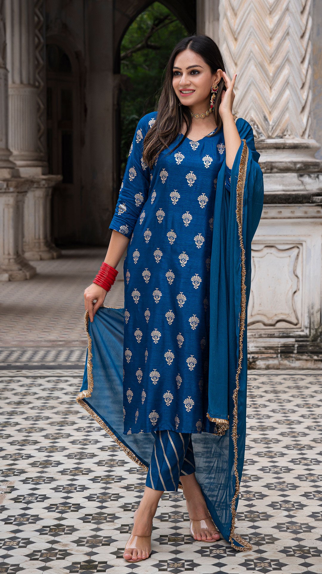 AKIRA NAVY BLUE KURTA SET IN SILK