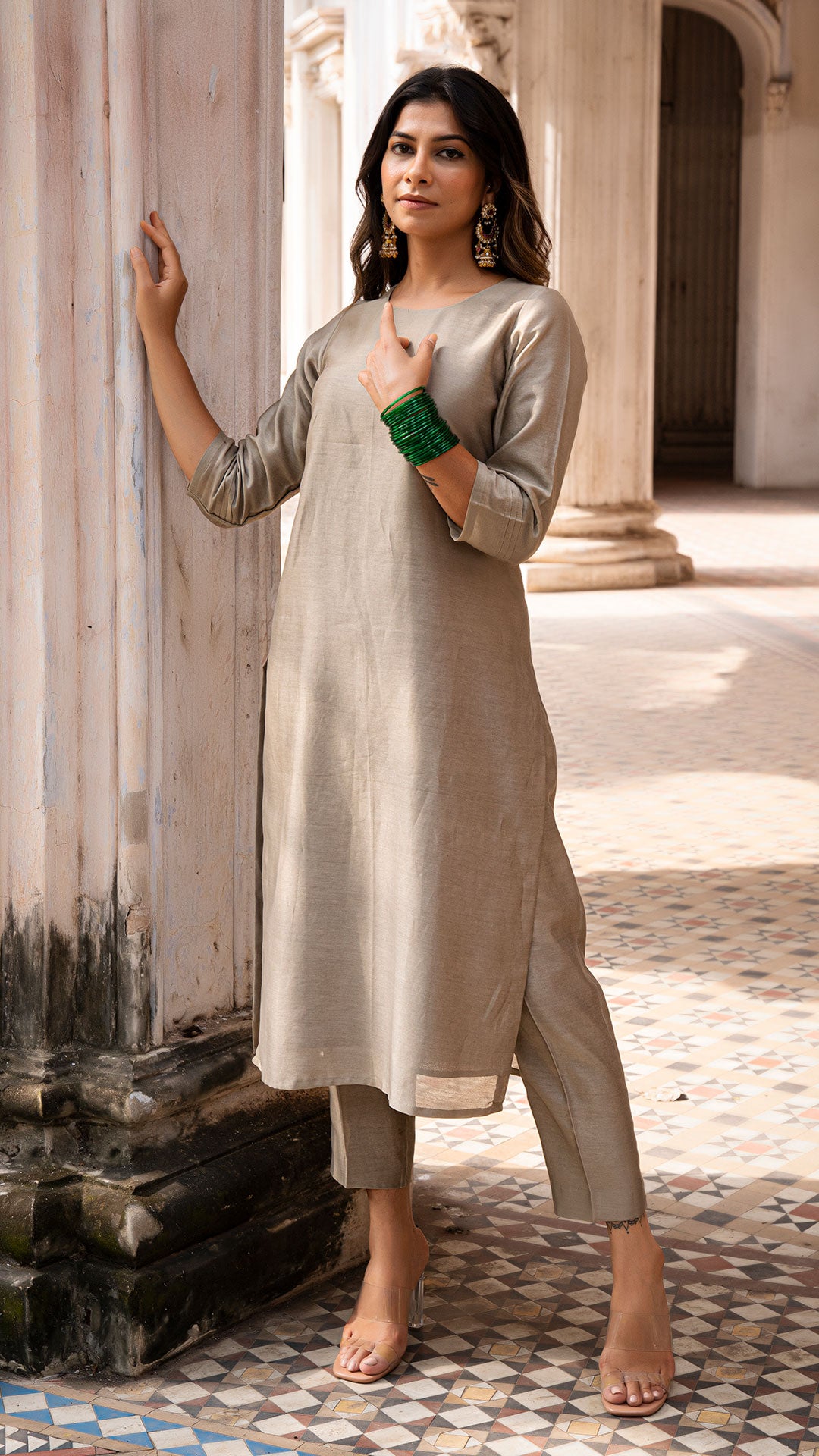 AAROHI CHANDERI KURTA SET IN GREY