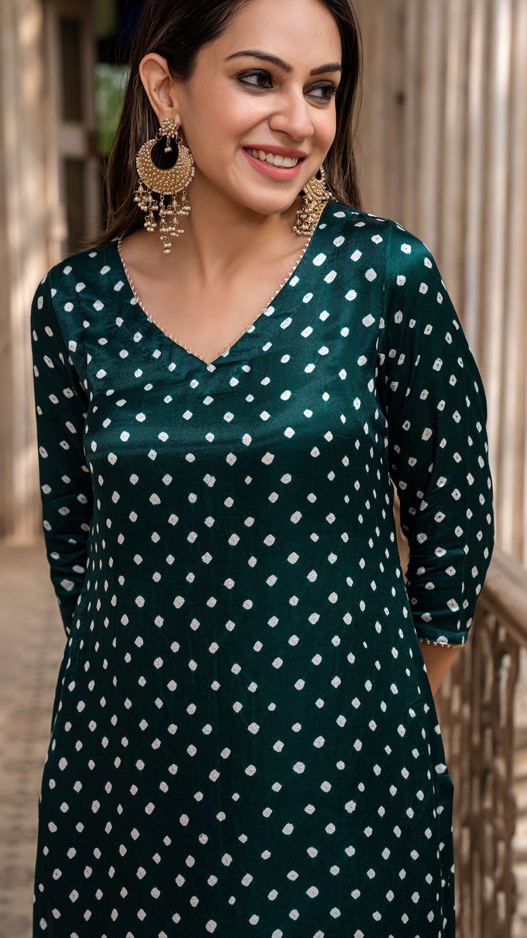 BANDHANI KURTA SET IN SILK - DARK GREEN