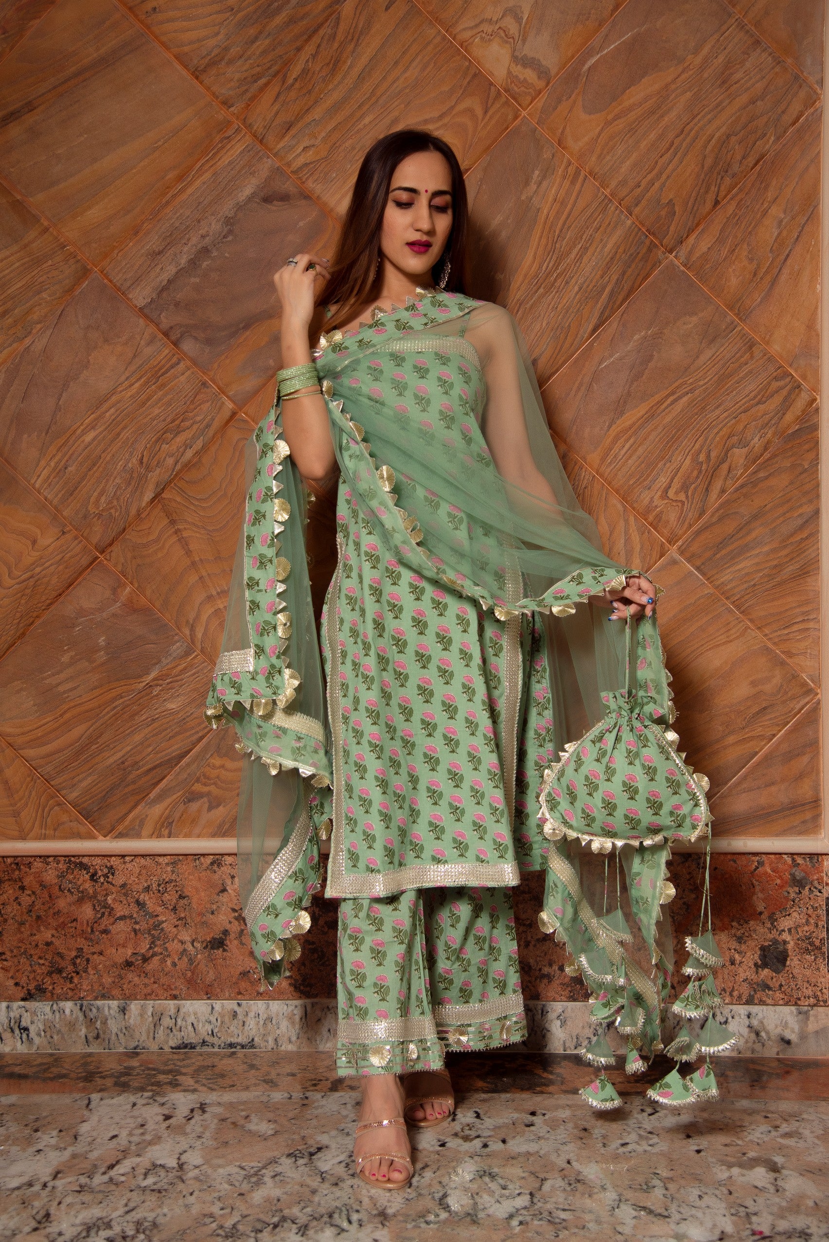 MISHIKA GREEN HAND BLOCK SUIT SET