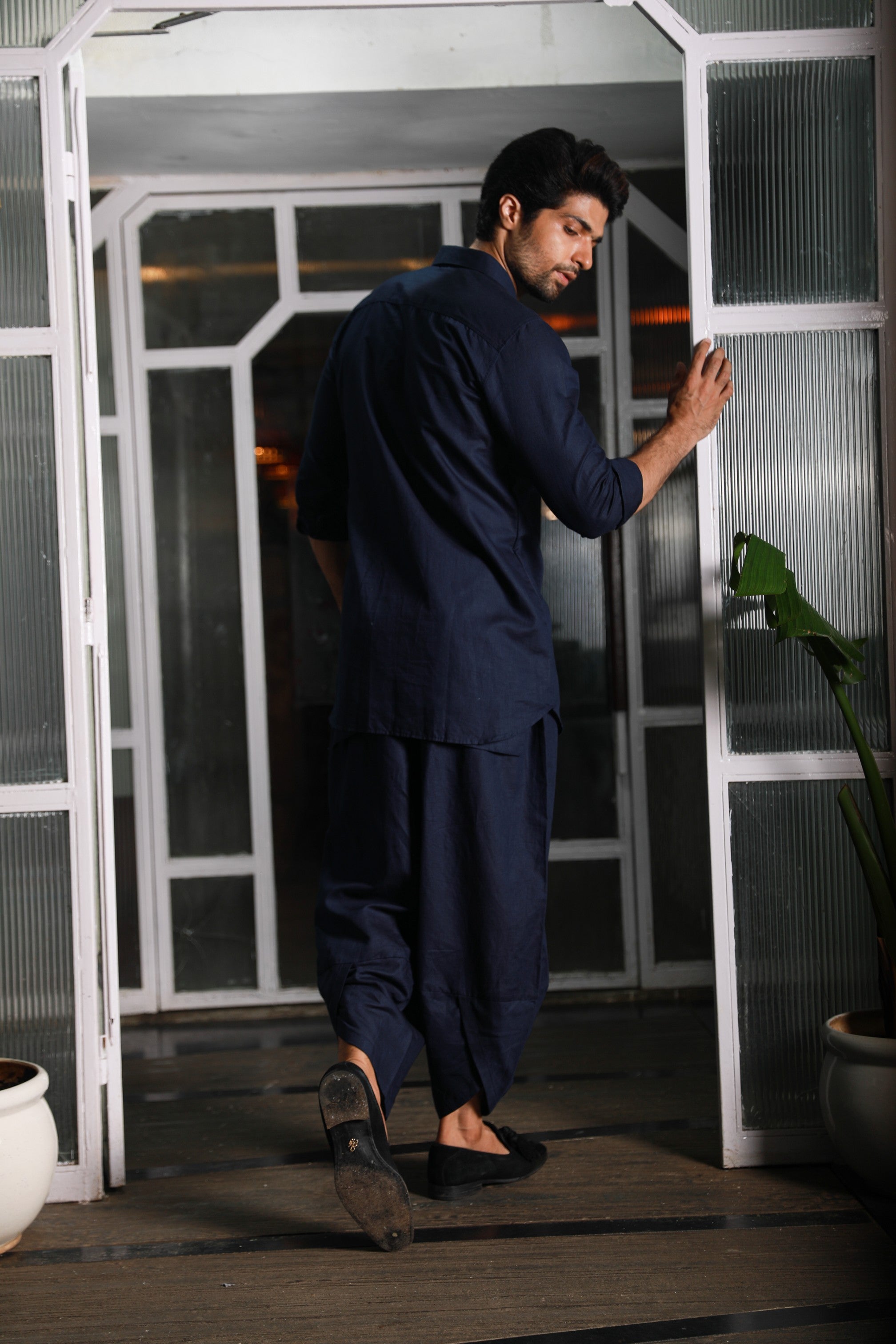 Blue linen small collared kurta with dhoti pants