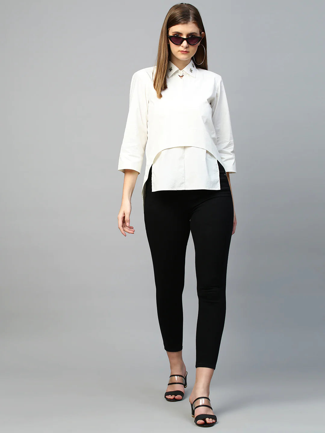 Top with embroidered collar and deconstructed front and back