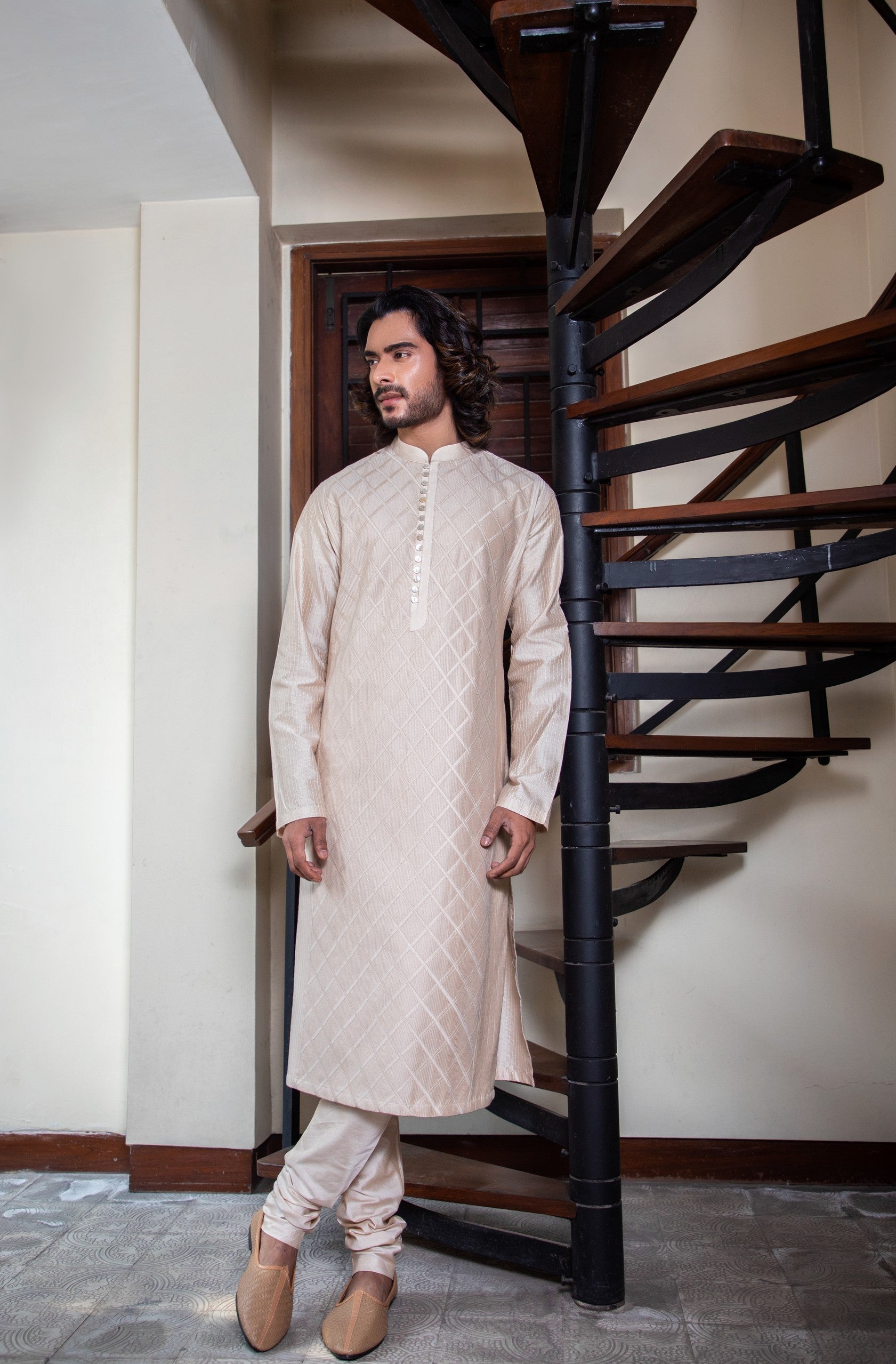 Pearl white pintuck kurta