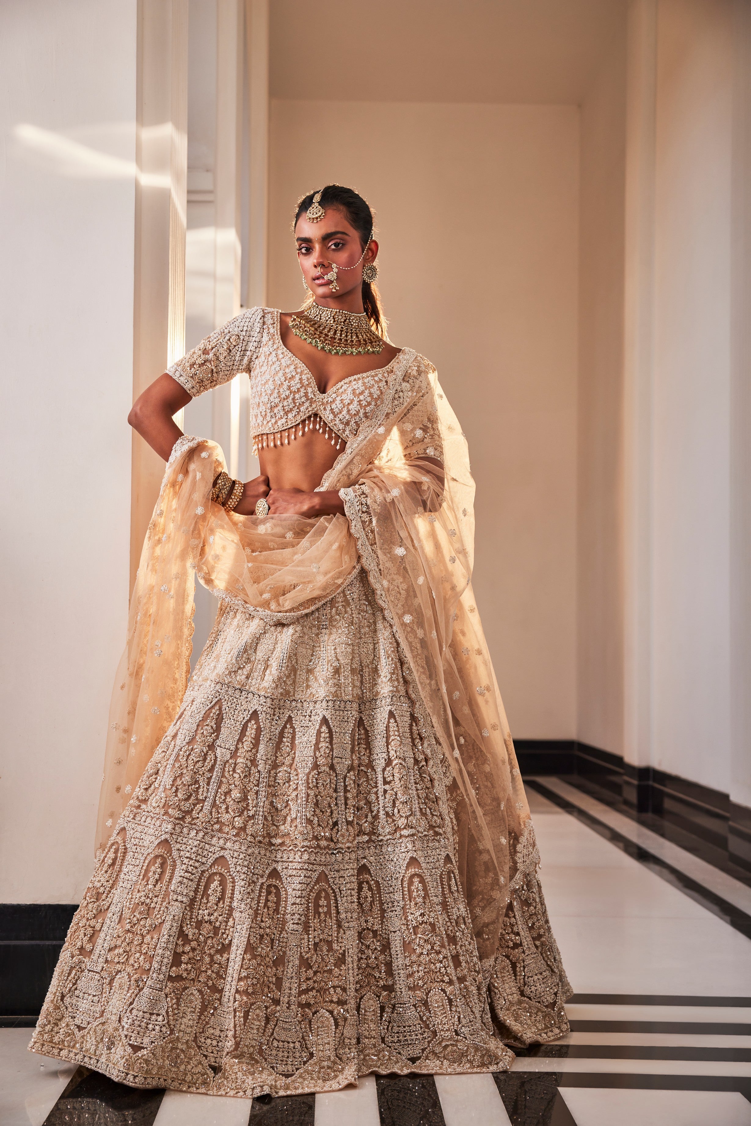 AVNI LEHENGA