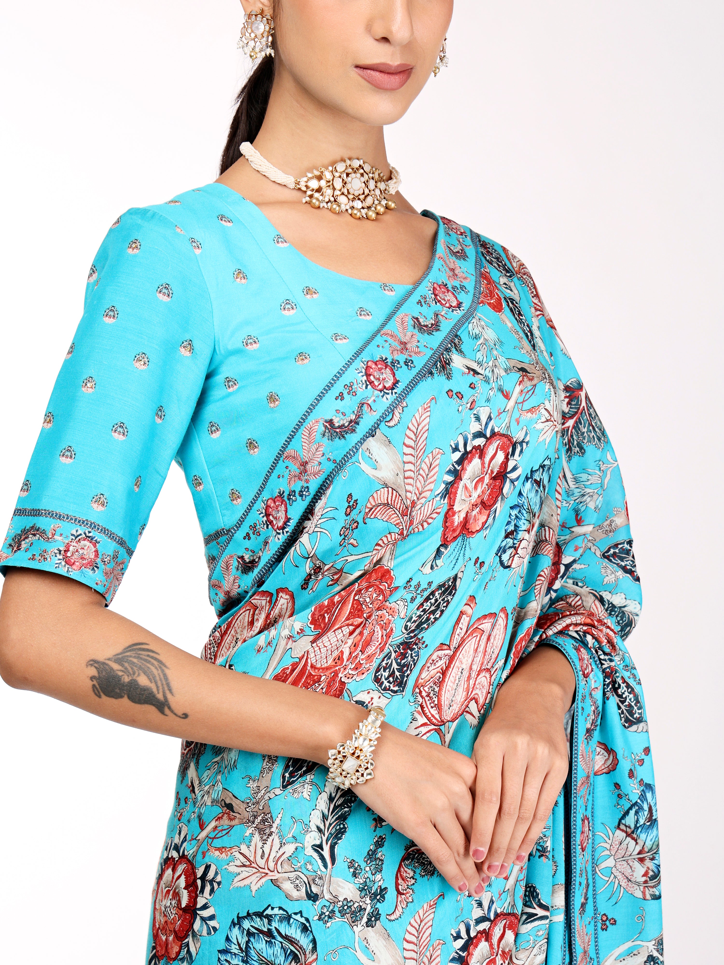 Saree with blouse piece