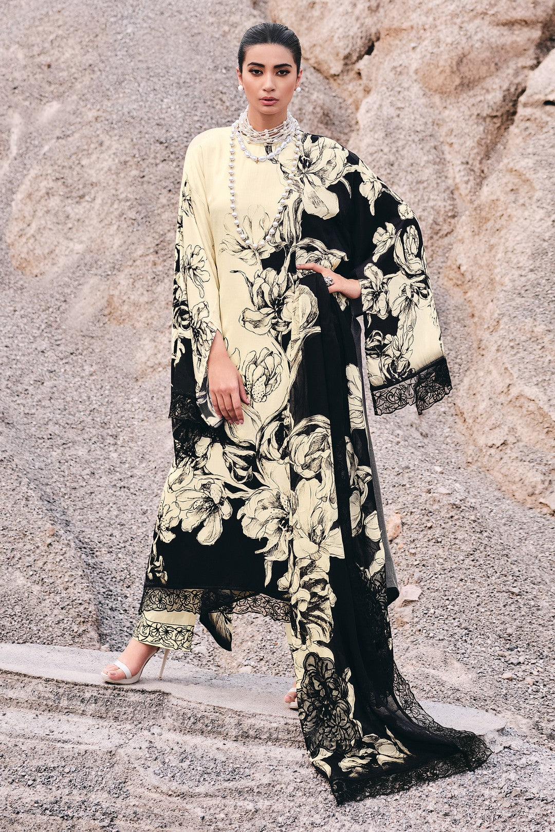 Monochrome printed kurta set