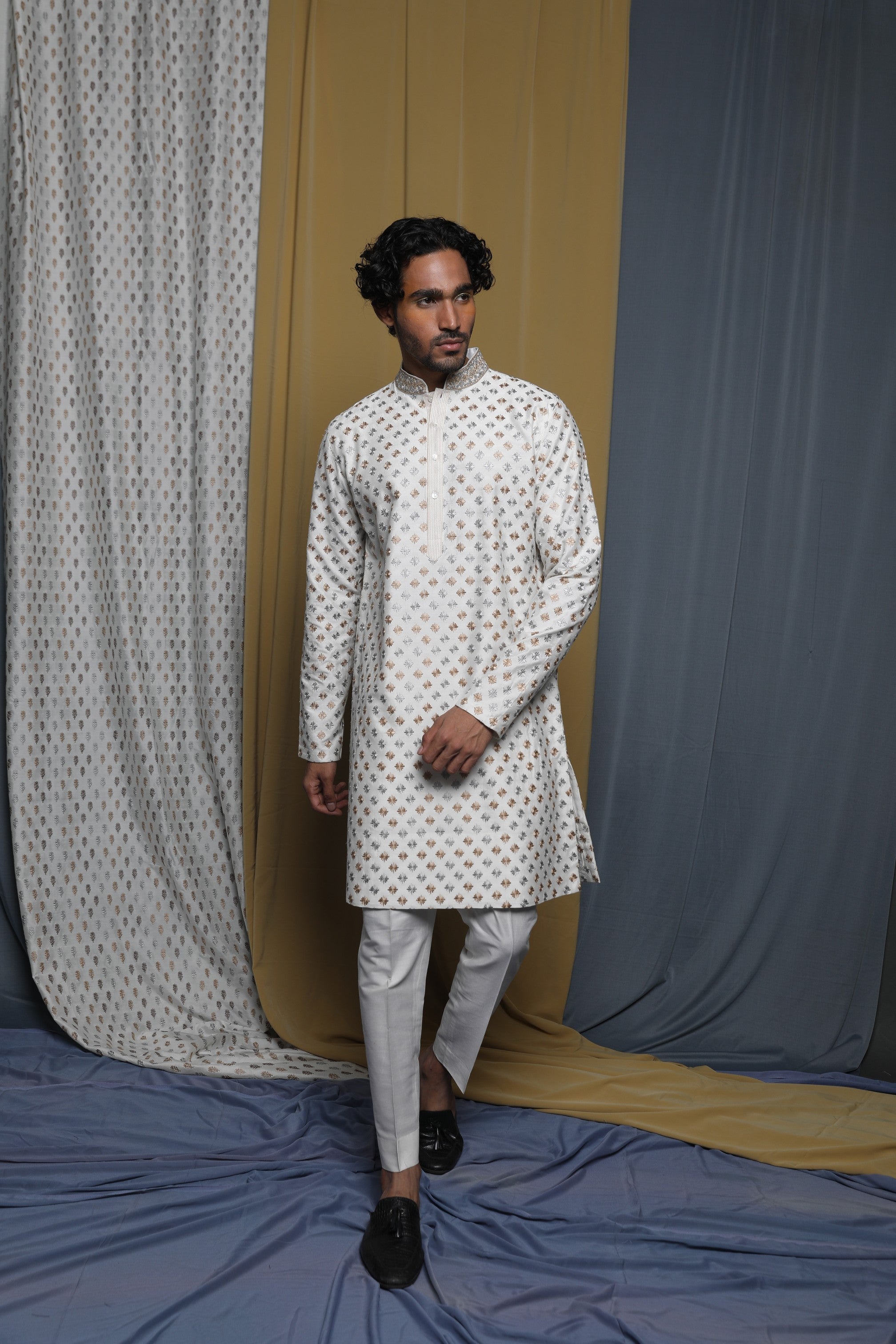 Off-White all over emb kurta