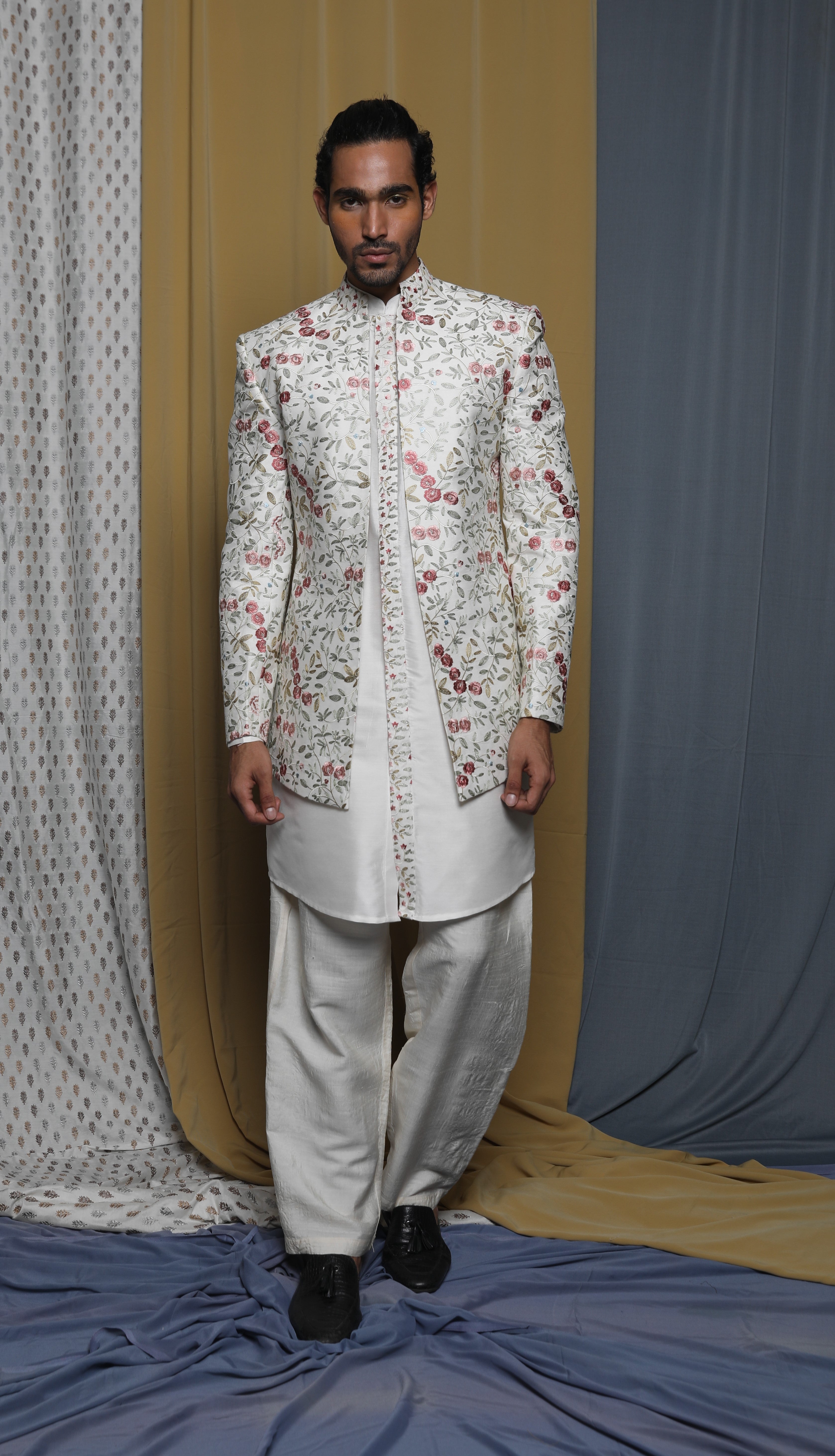 Off-white all over emb open sherwani