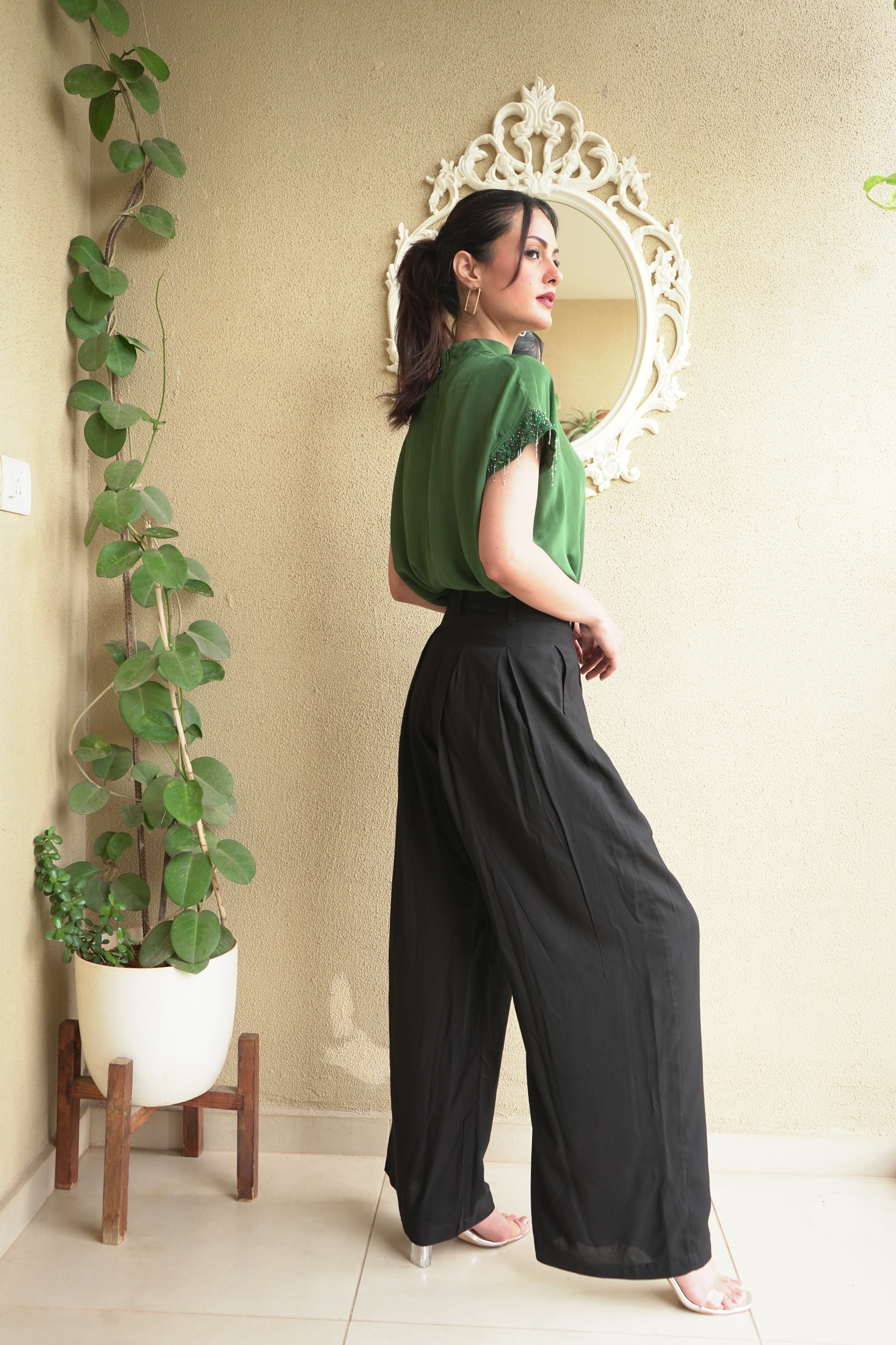 Marilyn wide-legged black trousers