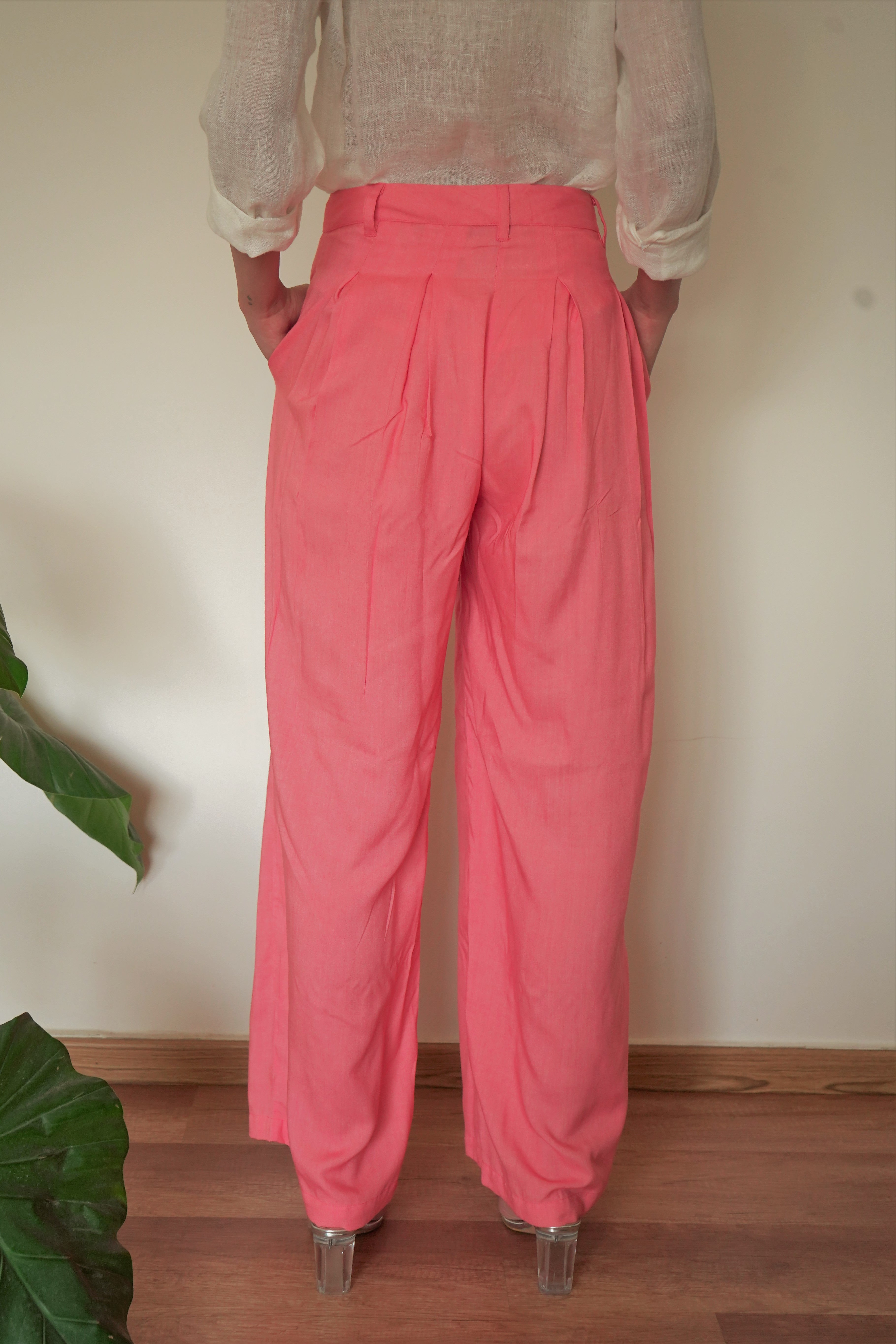 Marilyn wide-legged coral trousers