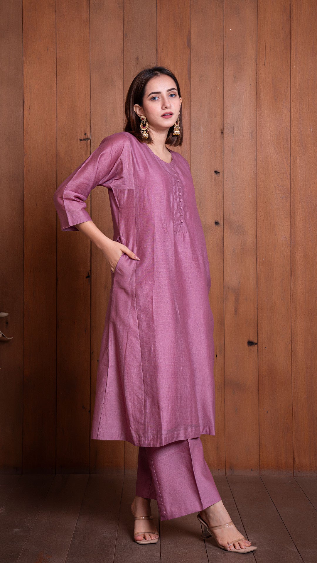 MAUVE CHANDERI JABHA KALI KURTA