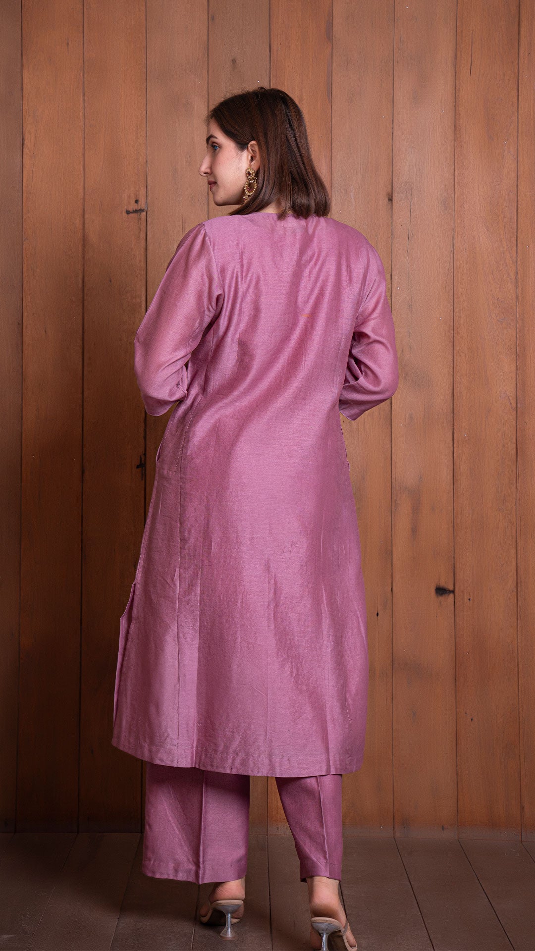 MAUVE CHANDERI JABHA KALI KURTA