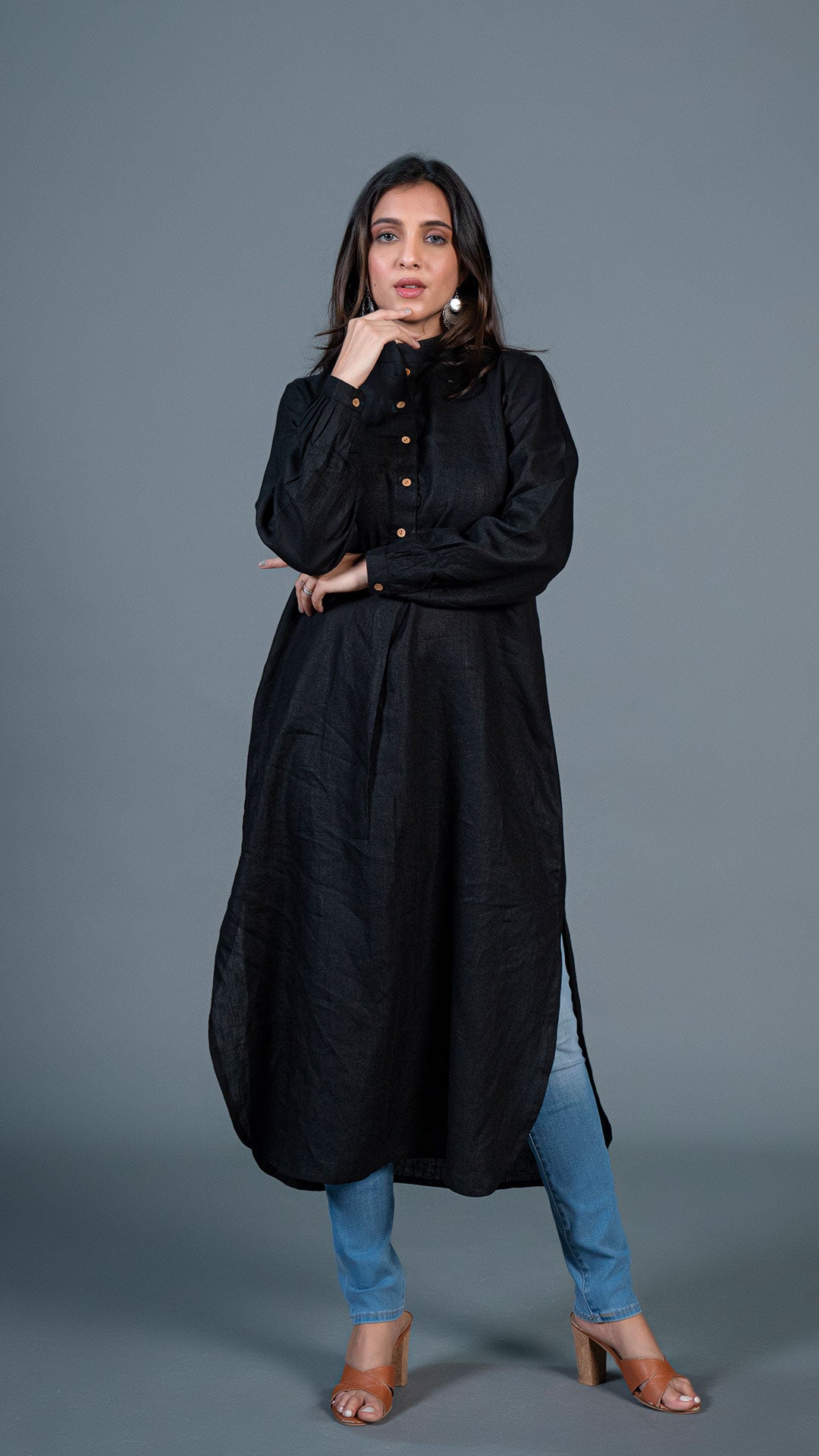 BLACK JABHA STYLE LINEN KURTA