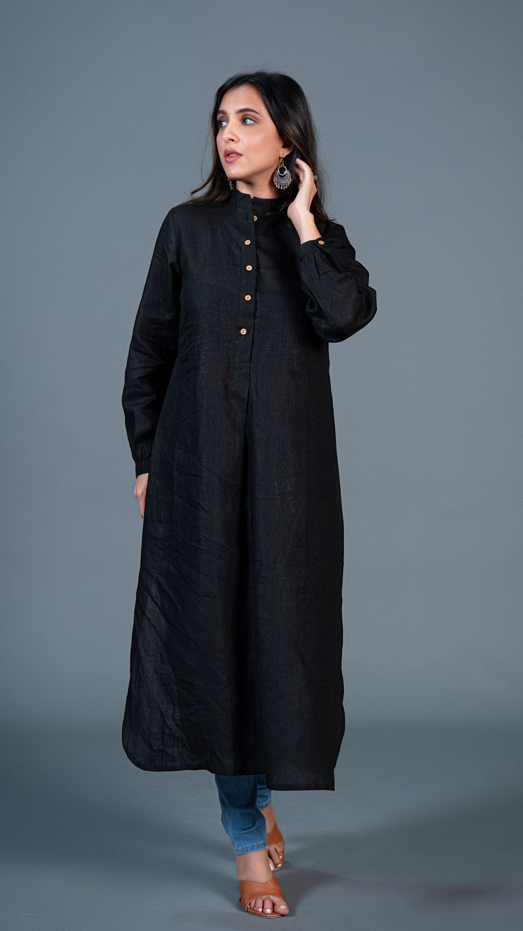 BLACK JABHA STYLE LINEN KURTA