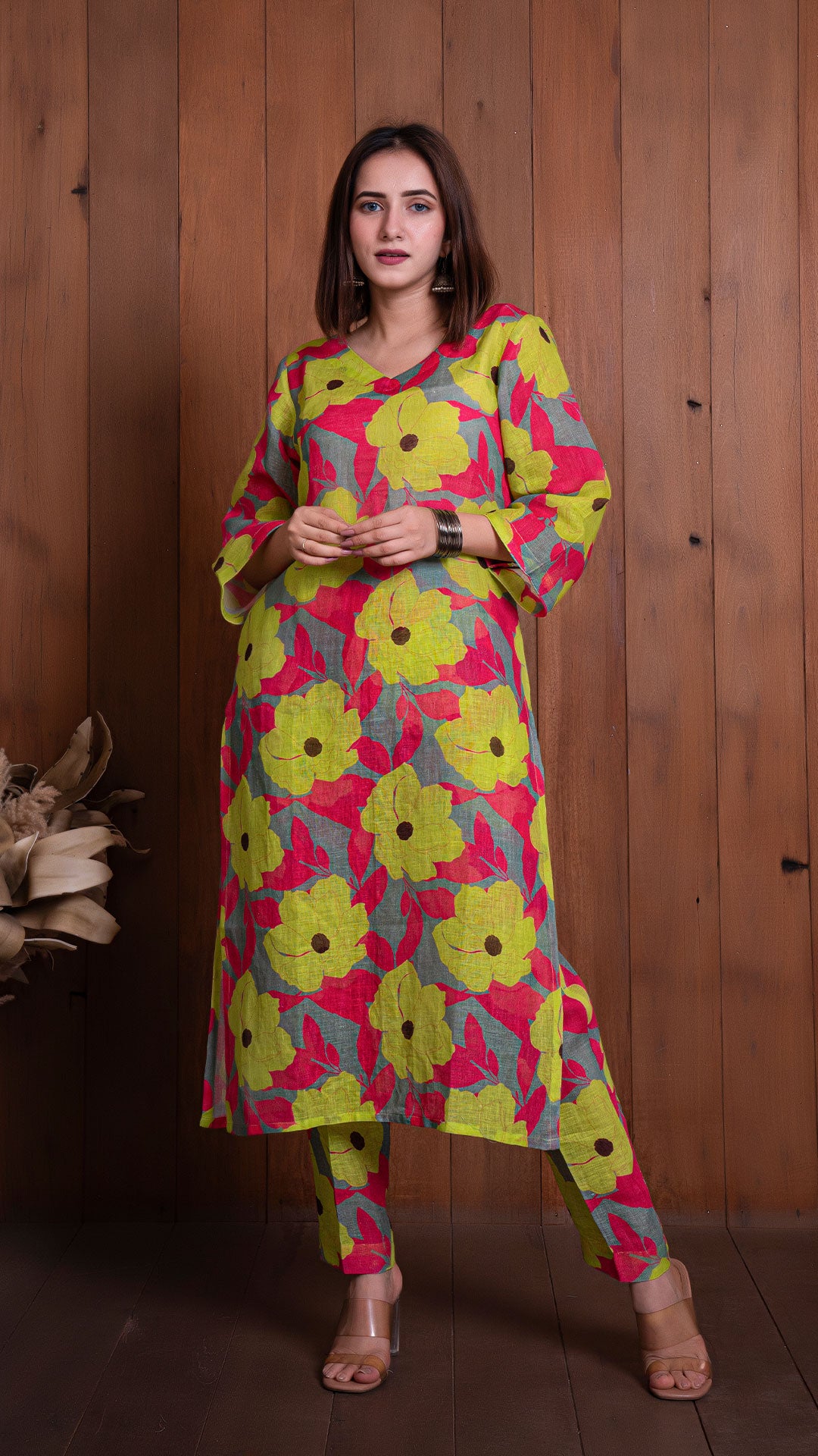 GARDEN OF DREAMS PURE LINEN KURTA - YELLOW/PINK