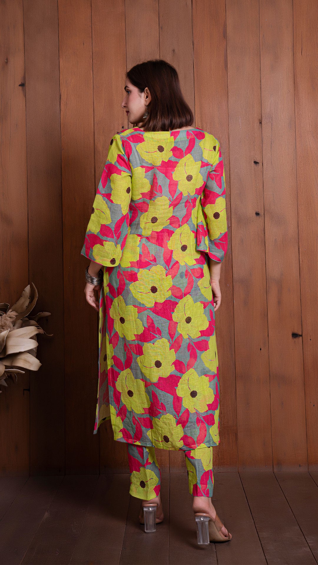 GARDEN OF DREAMS PURE LINEN KURTA - YELLOW/PINK