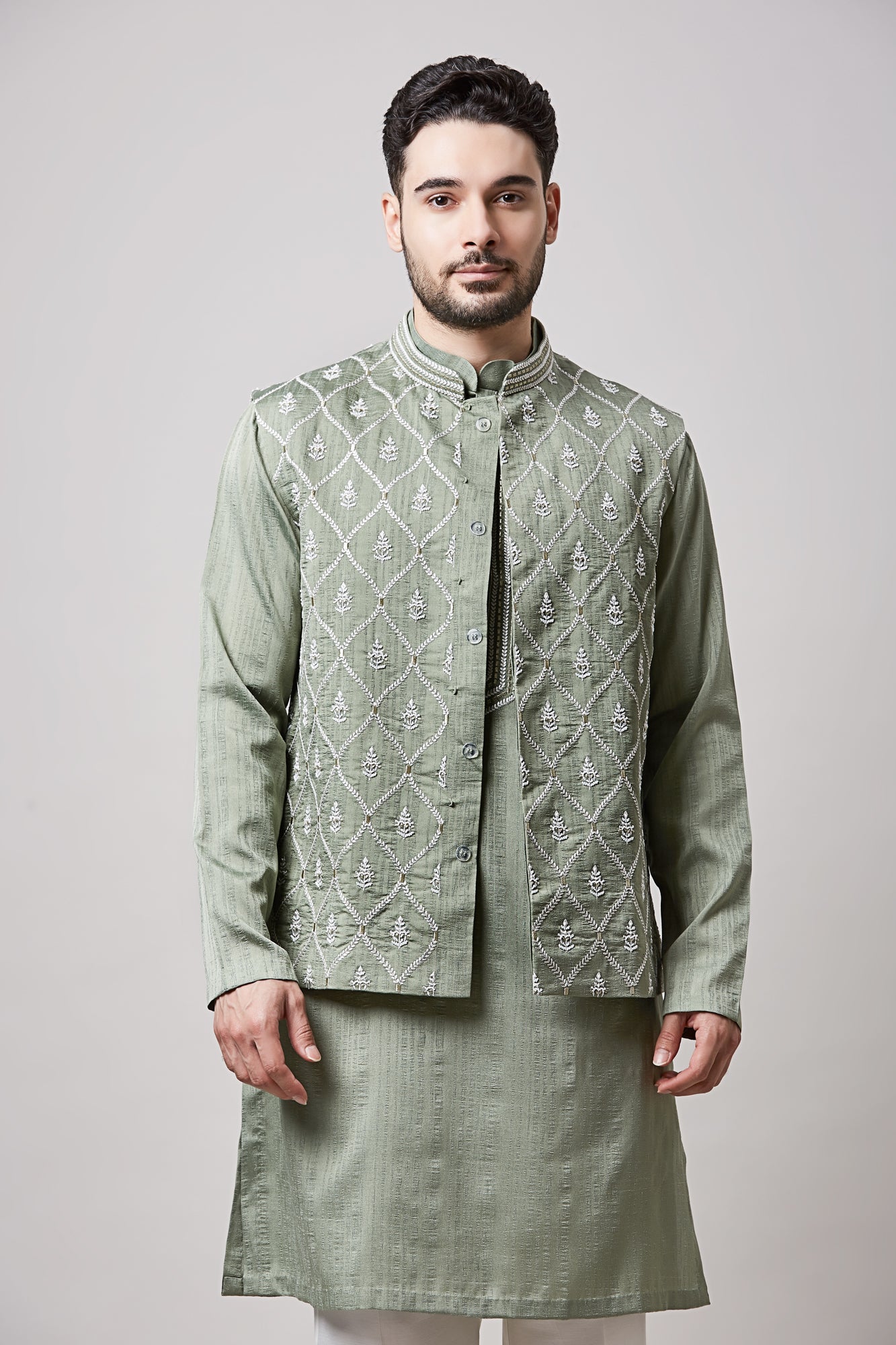 GREEN KUNTAL SILK ALL OVER EMBROIDERED BUNDI SET