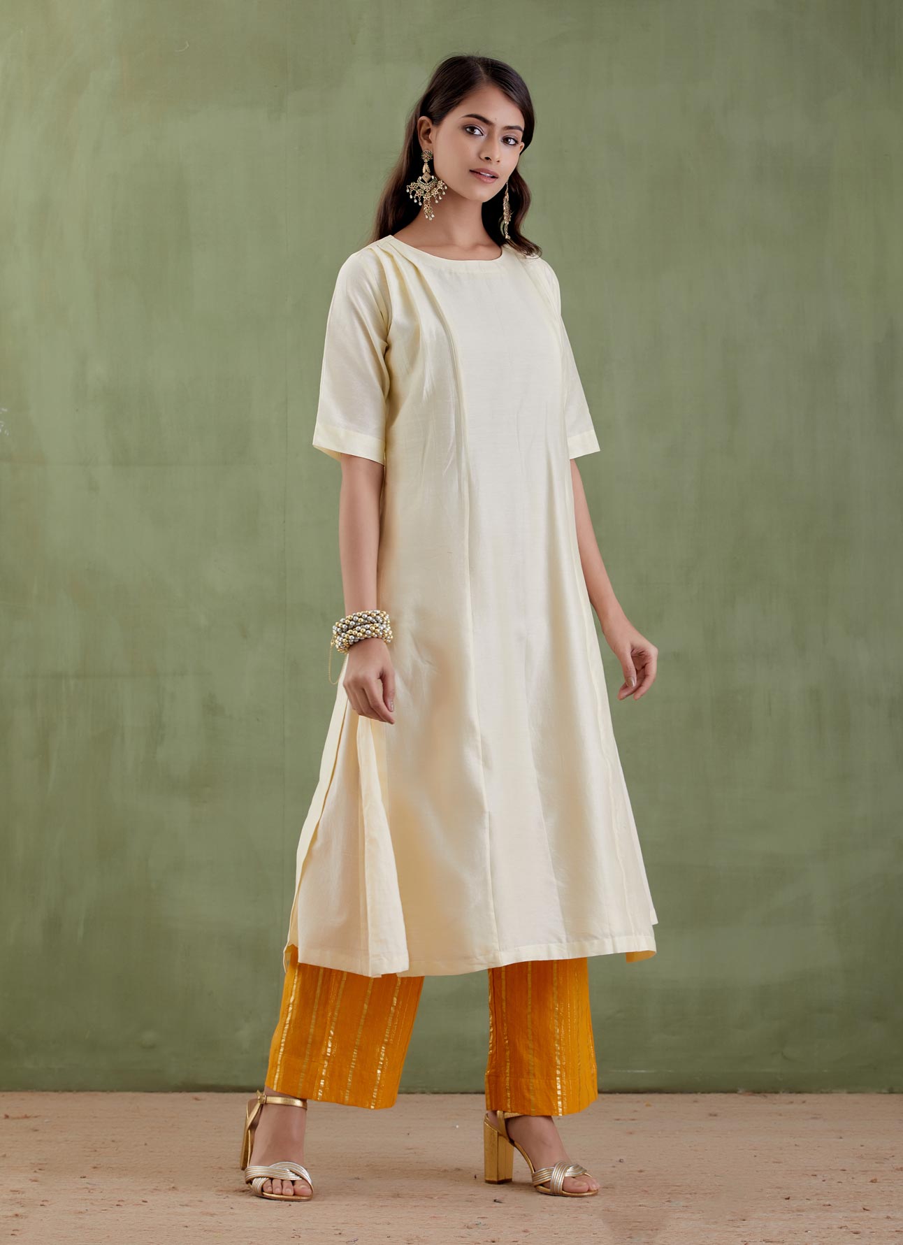 Suniti Devi Kurta Set