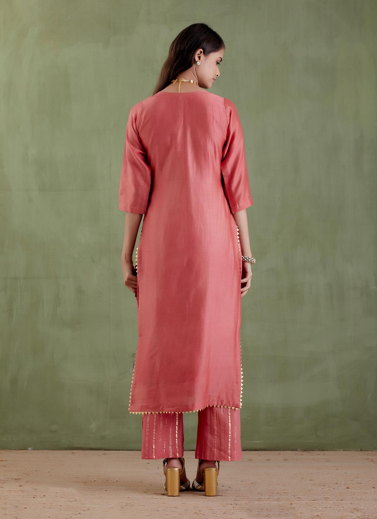 Durgavati Kurta Set