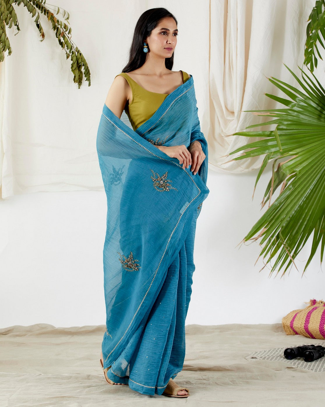 Saree with blouse piece