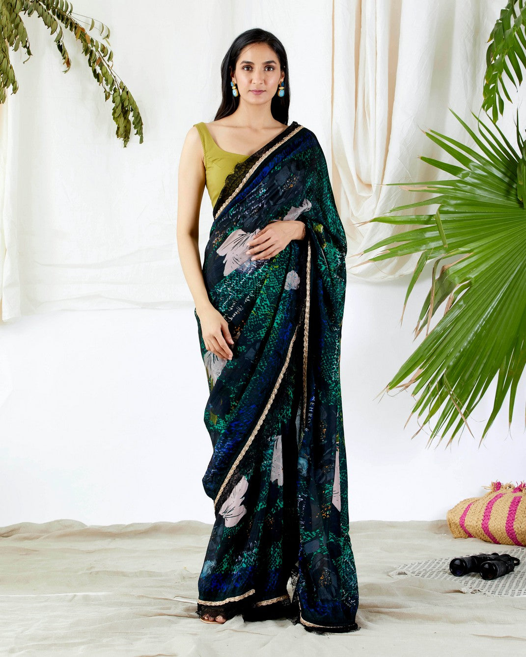 Saree with unstitched blouse piece