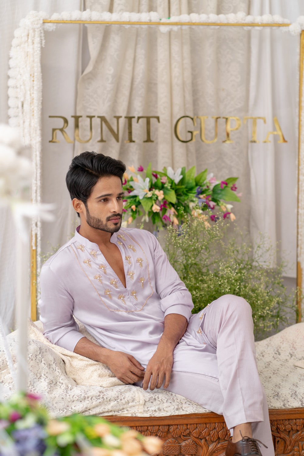 mens kurta with embroidery