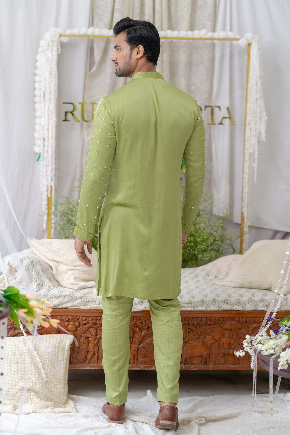 embroidery kurta gents