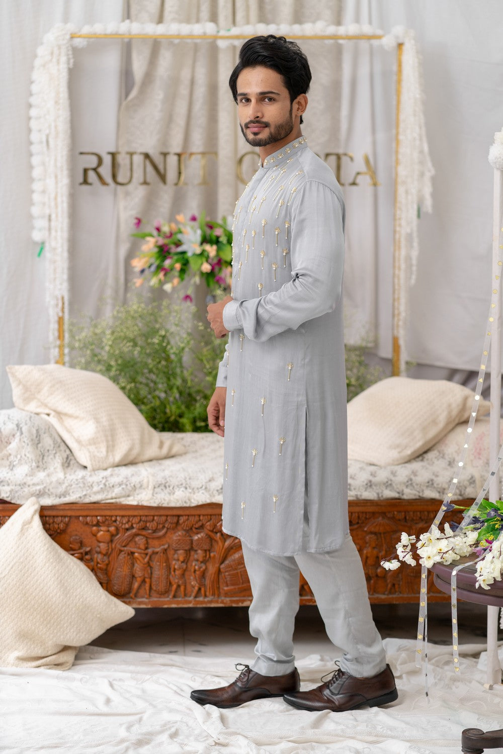 grey embroidered kurta