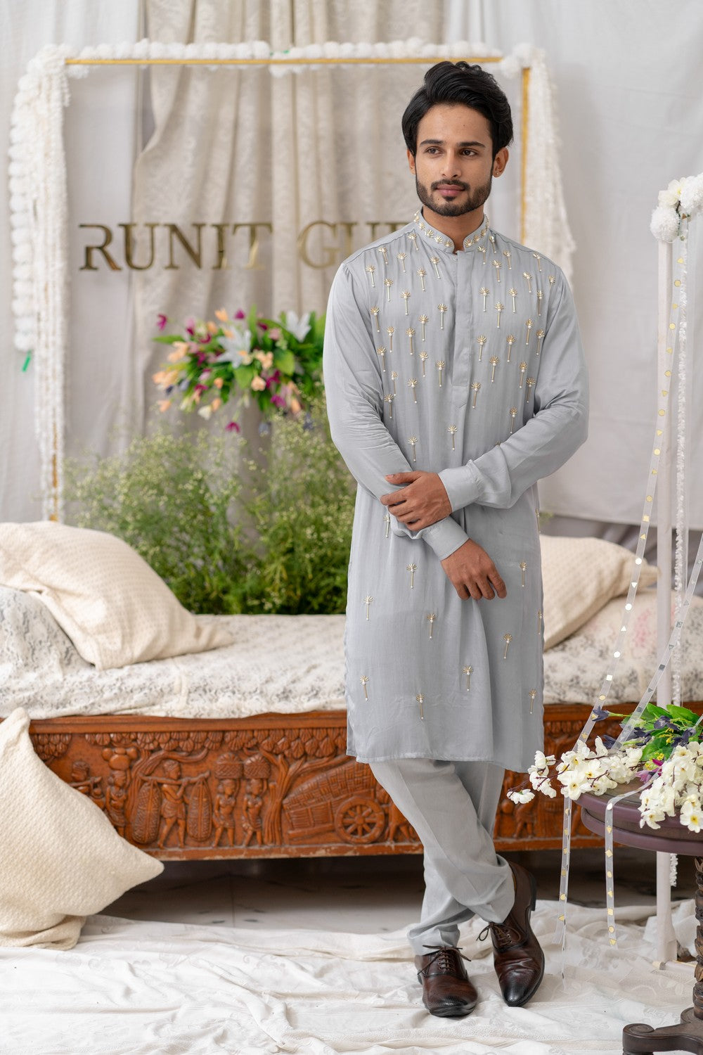 grey embroidered kurta