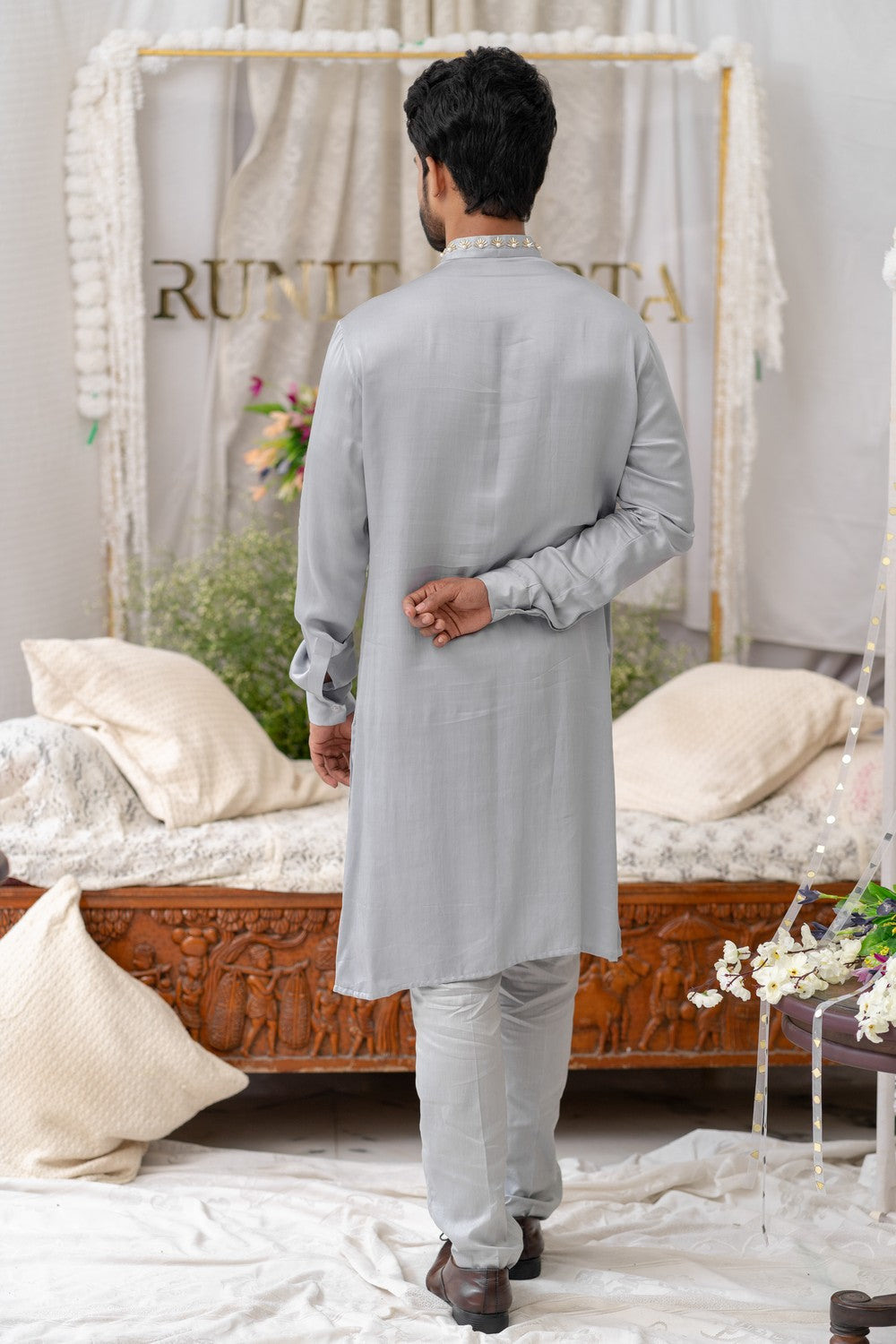 grey embroidered kurta