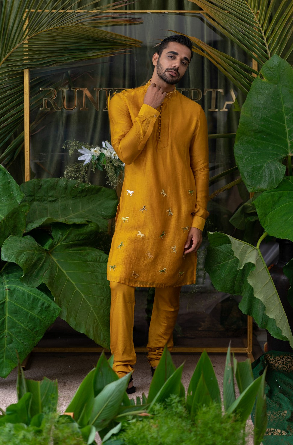 embroidery designs for kurta gents