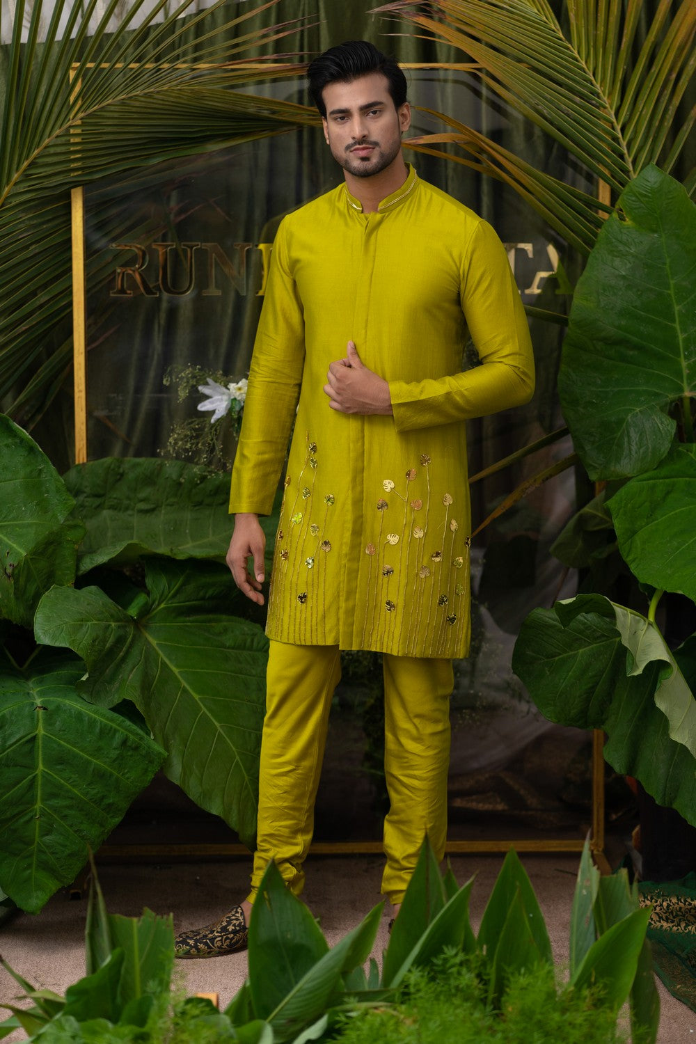 kurta with embroidery for men