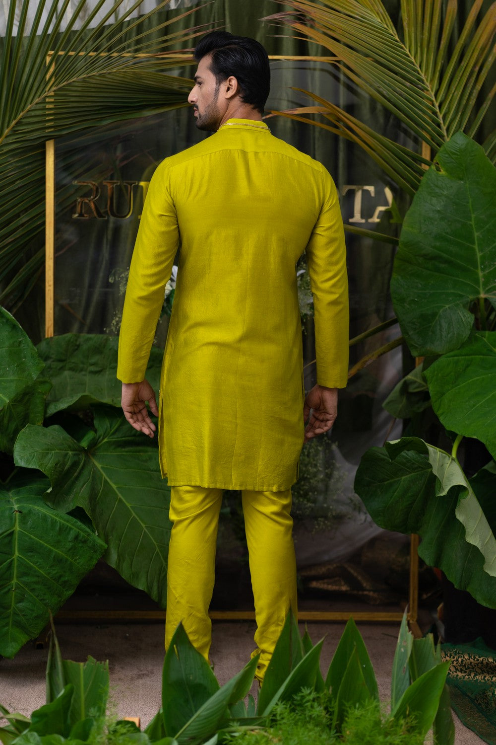 kurta with embroidery for men