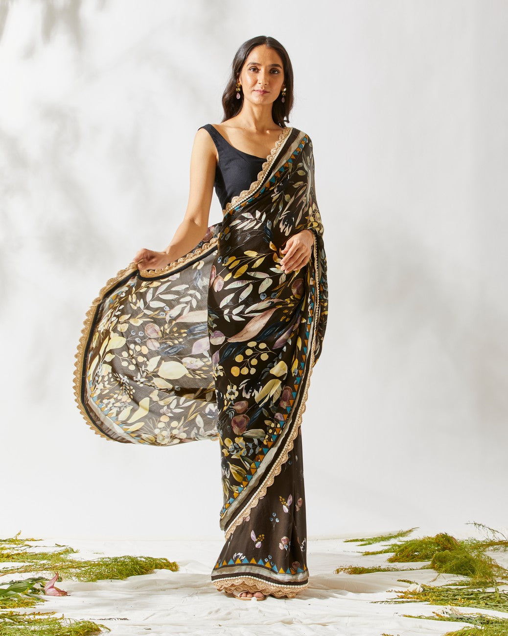 CAROB BROWN JARDIN PRINT SAREE