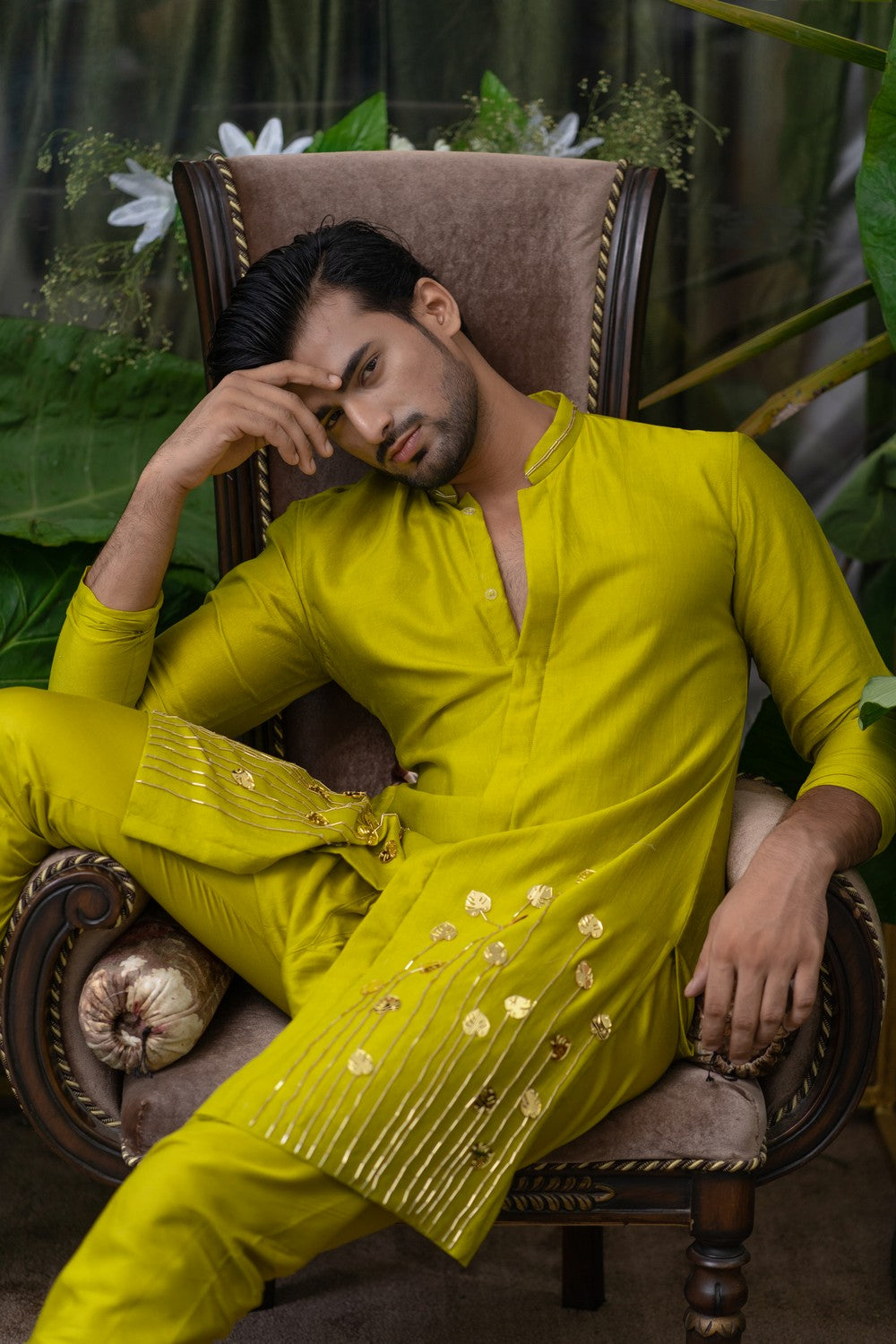 kurta with embroidery for men