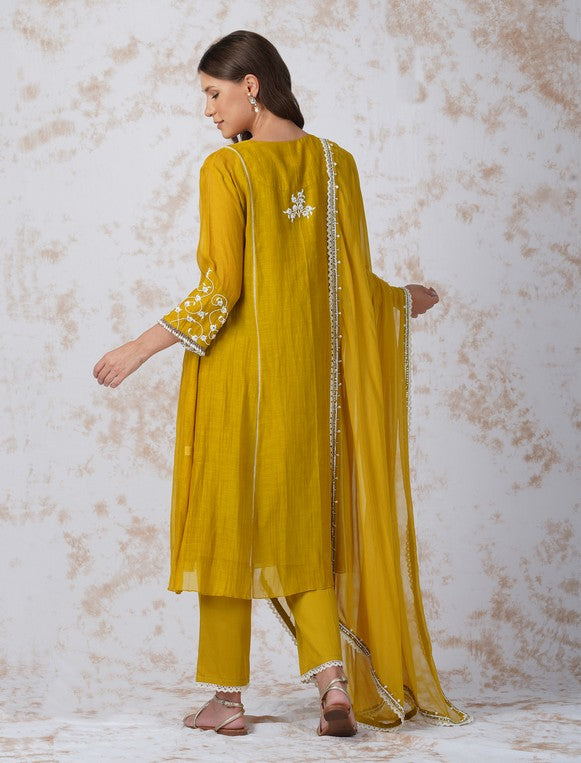 BAROQUE FLOWER MUSTARD KURTA SET