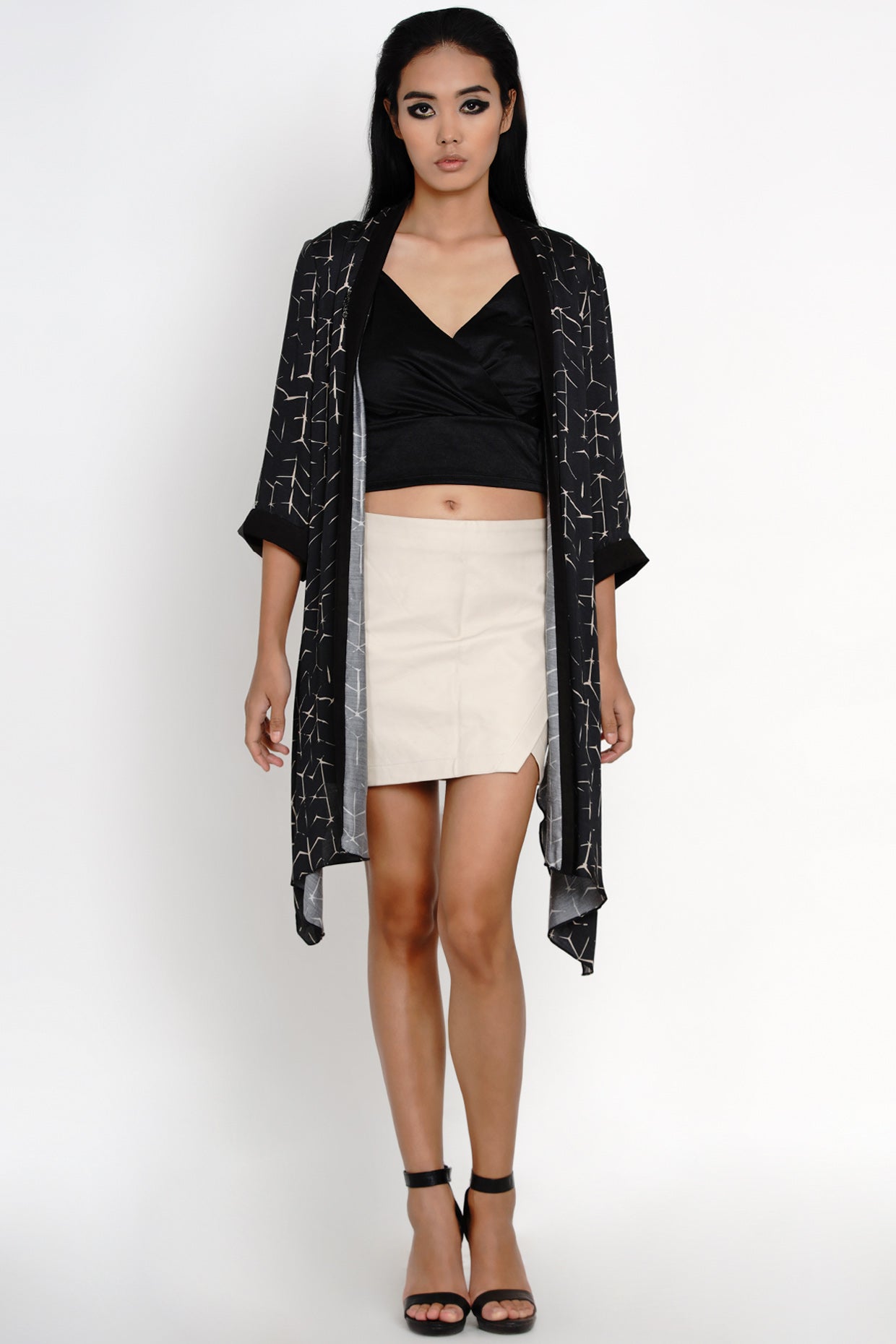 FLO-WEE CAPE BLACK IKAT