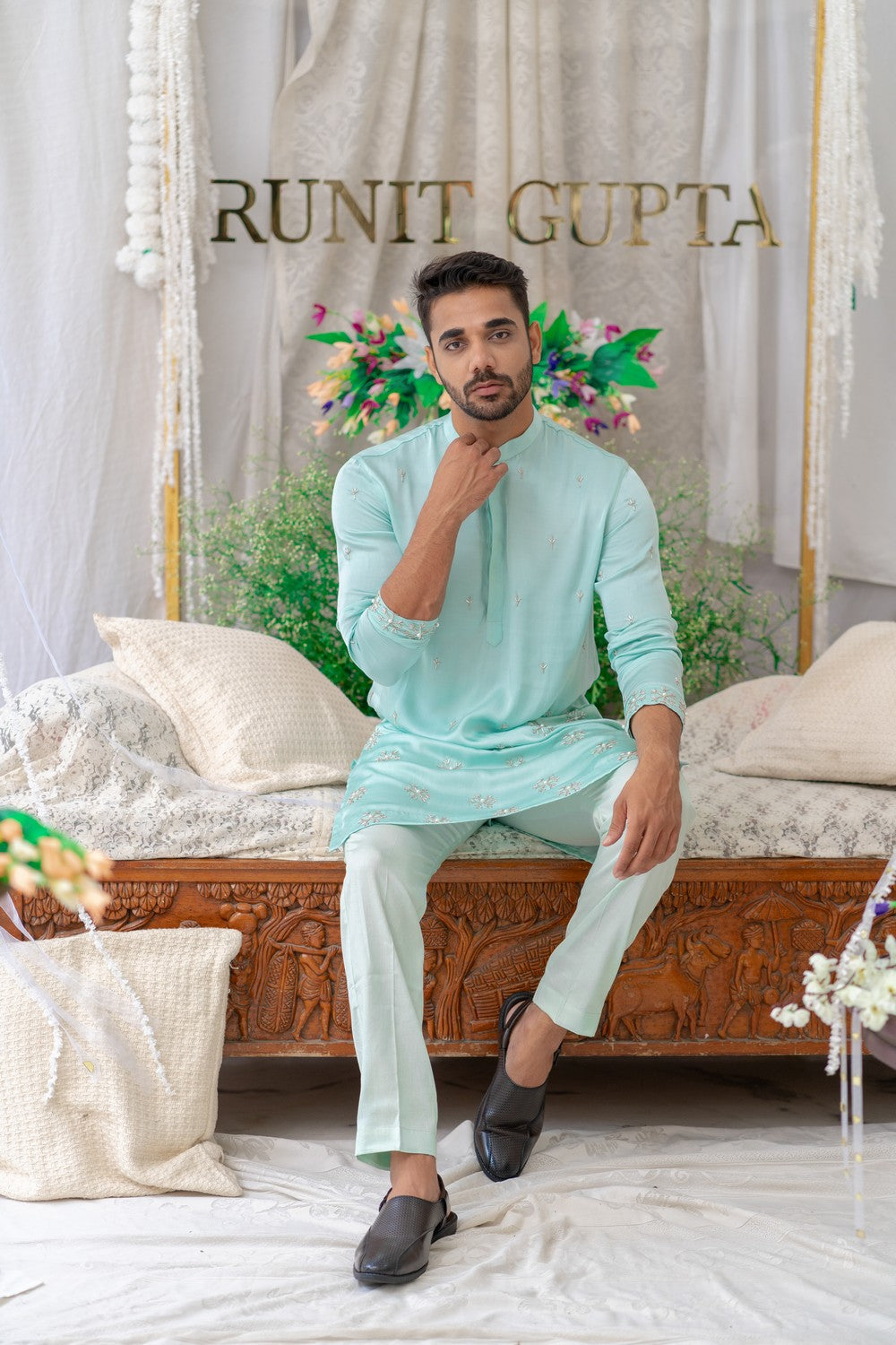 mens white embroidered kurta