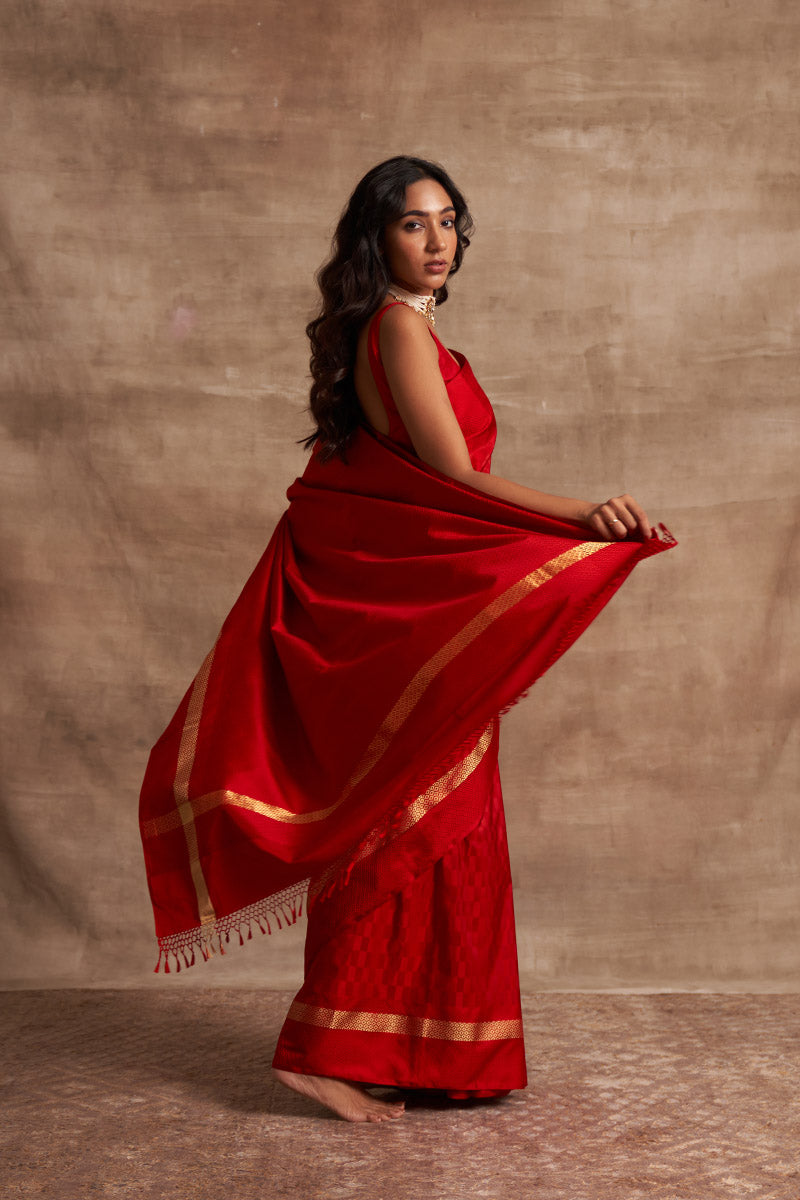 Geometric Zari Pure Silk saree