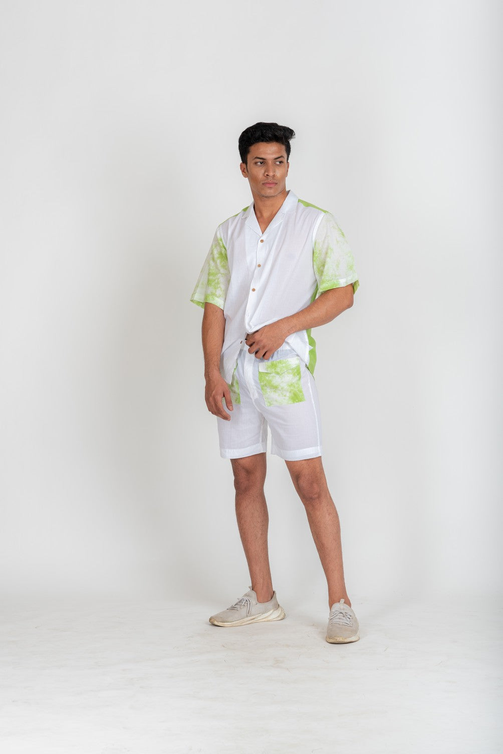 tie dye shorts mens